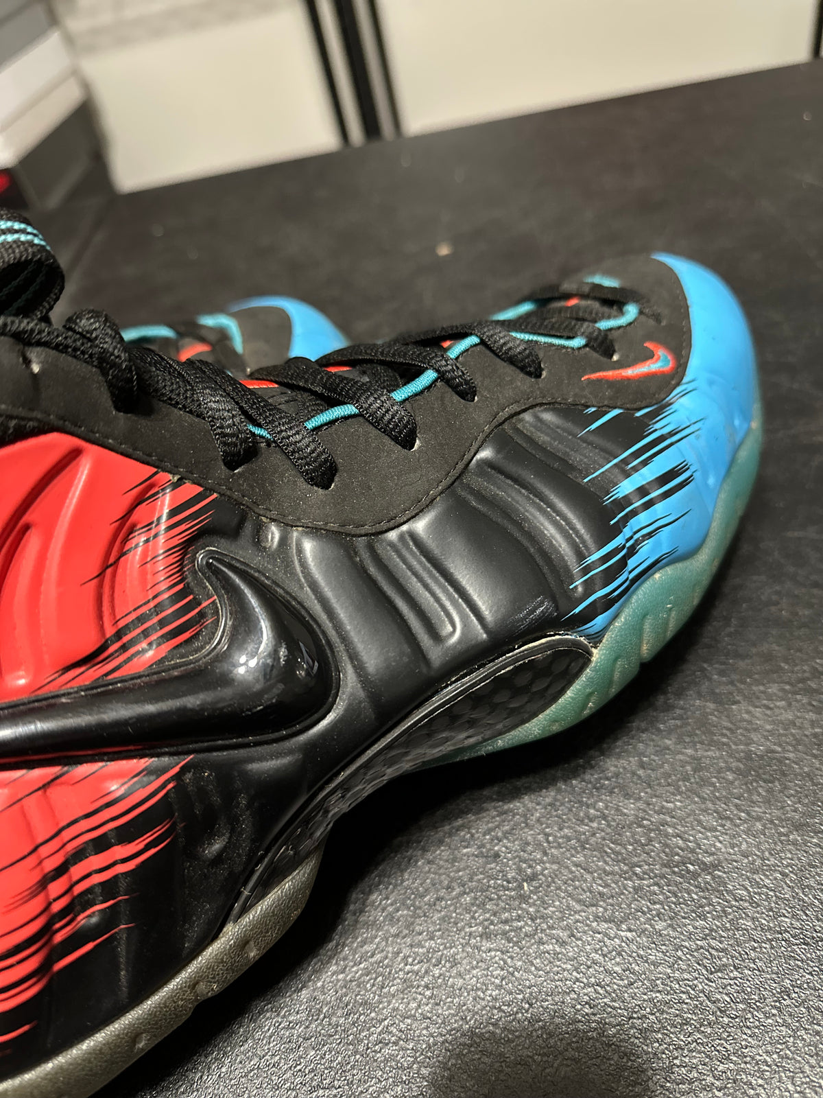 Size 11 - Foamposite pro Spider-Man