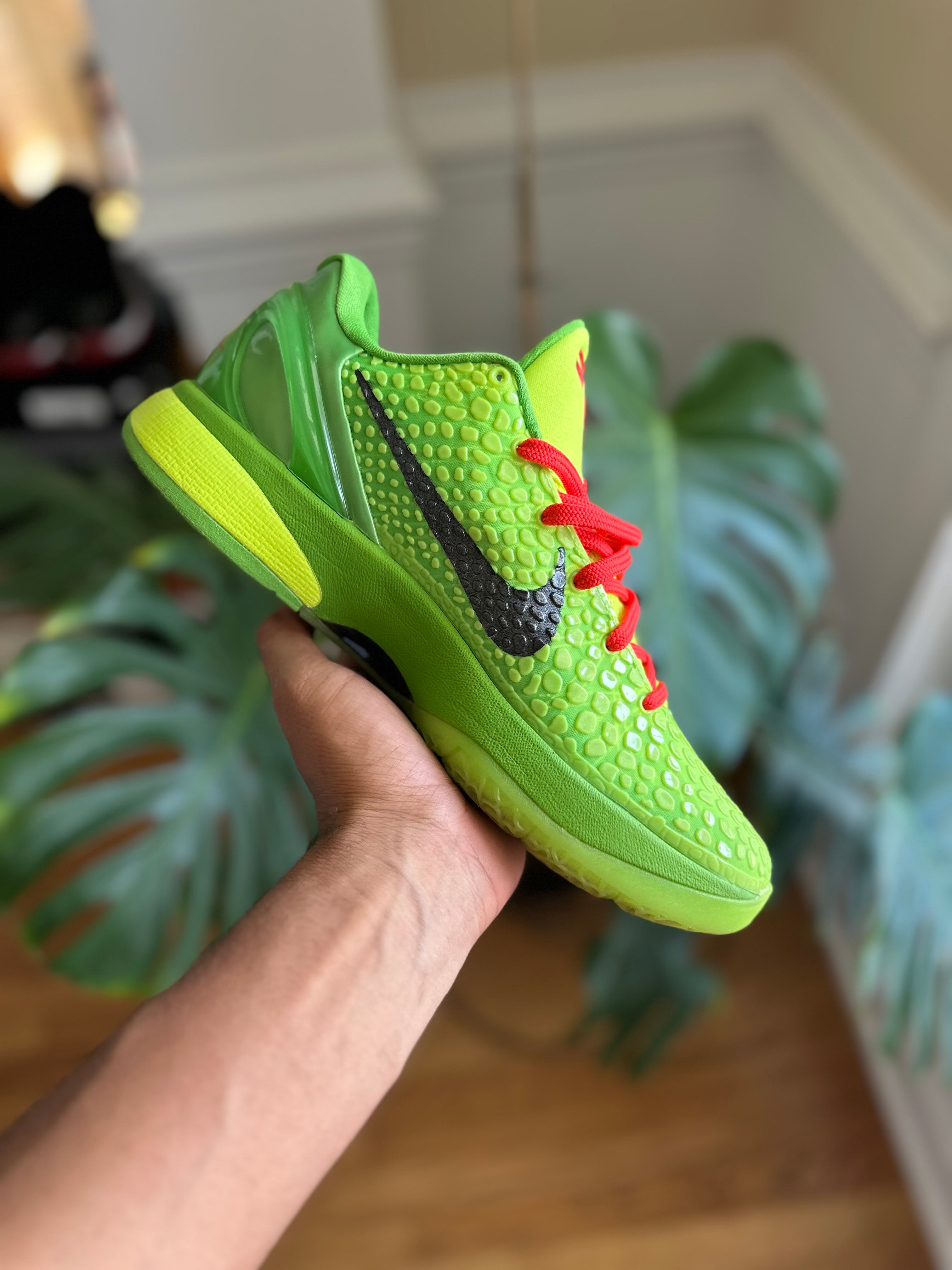 Size 8.5 - Kobe 6 protro grinch