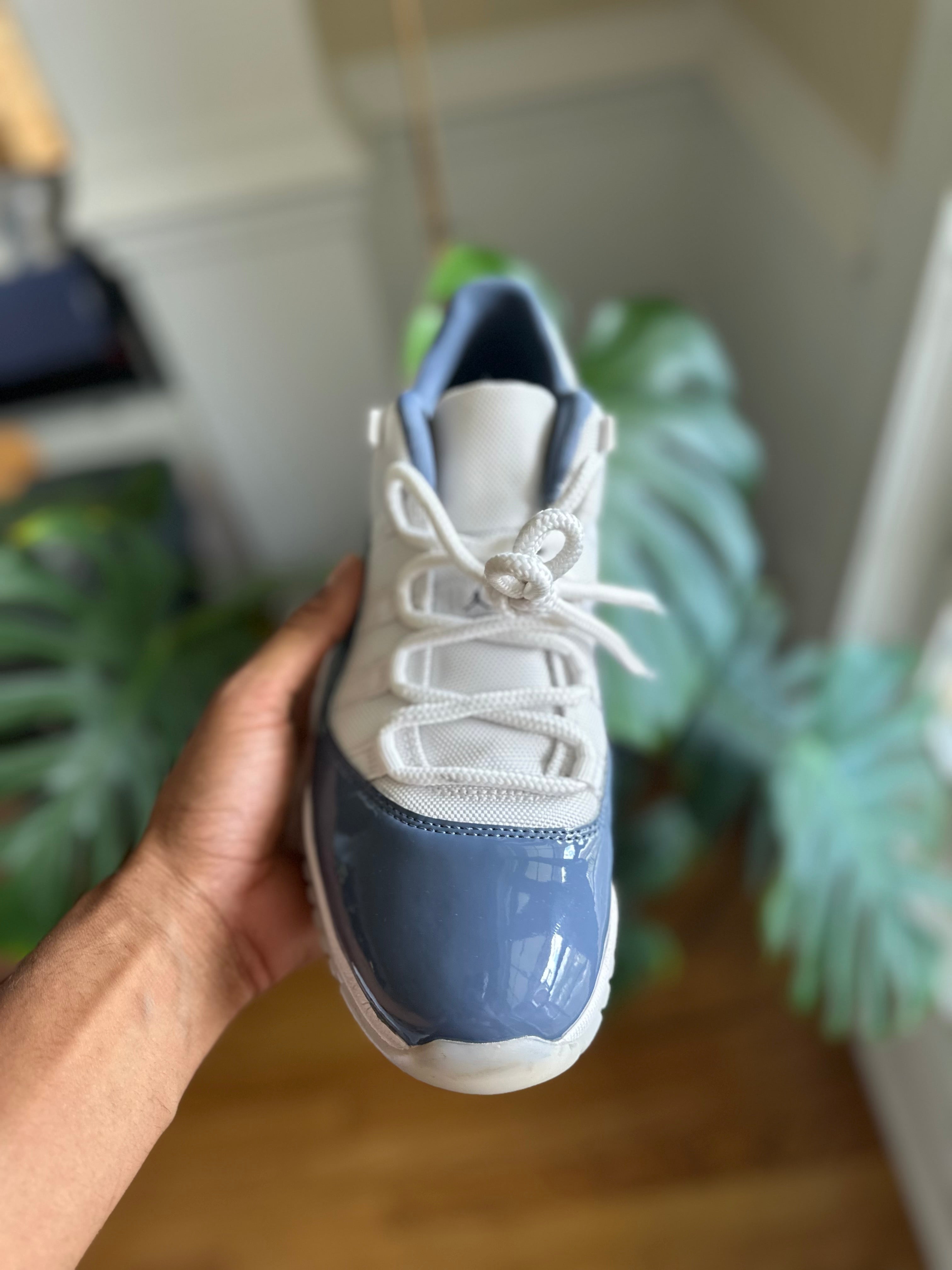 Size 10.5 - J11 low diffused blue