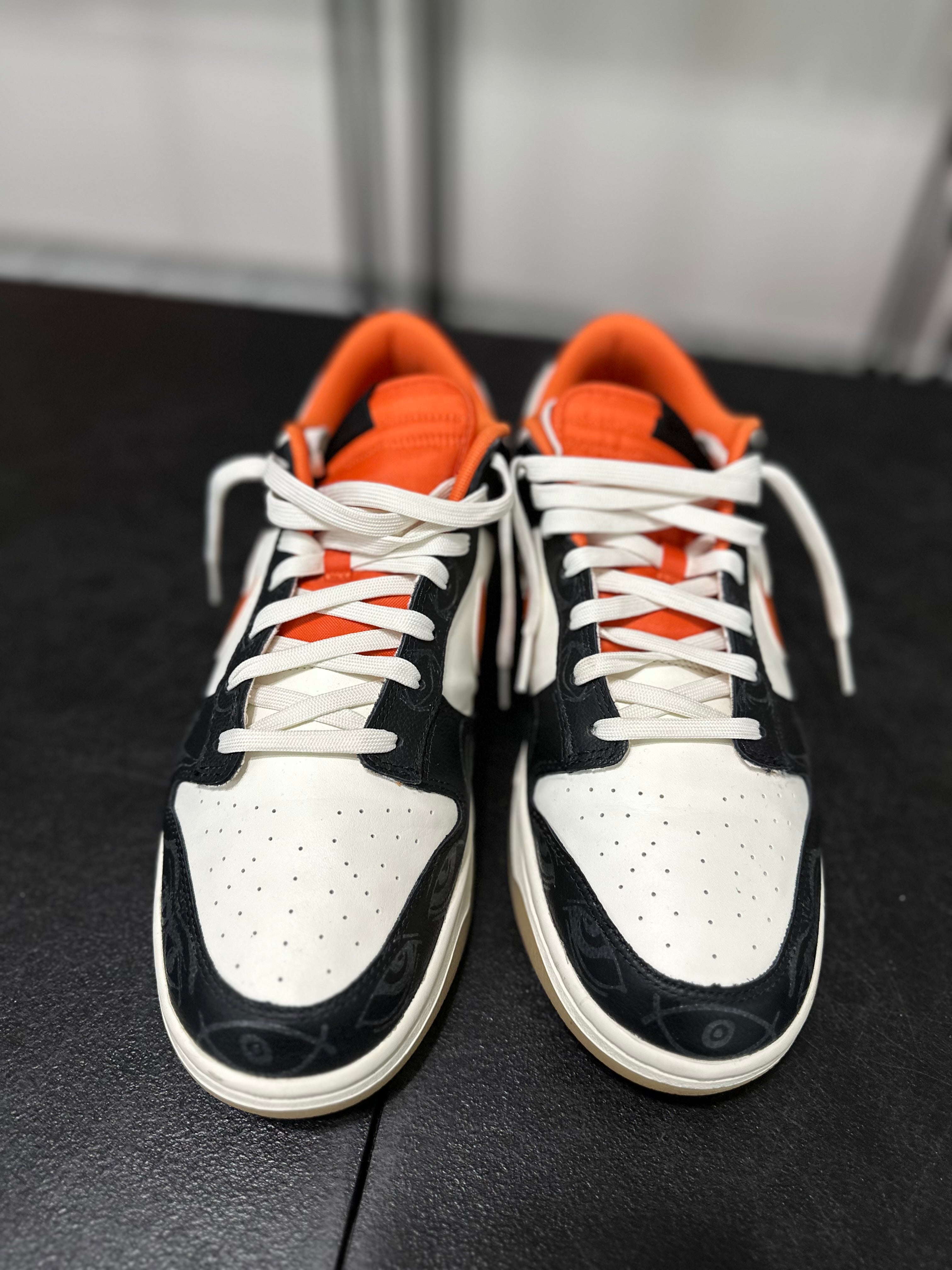 Size 13 - dunk low Halloween
