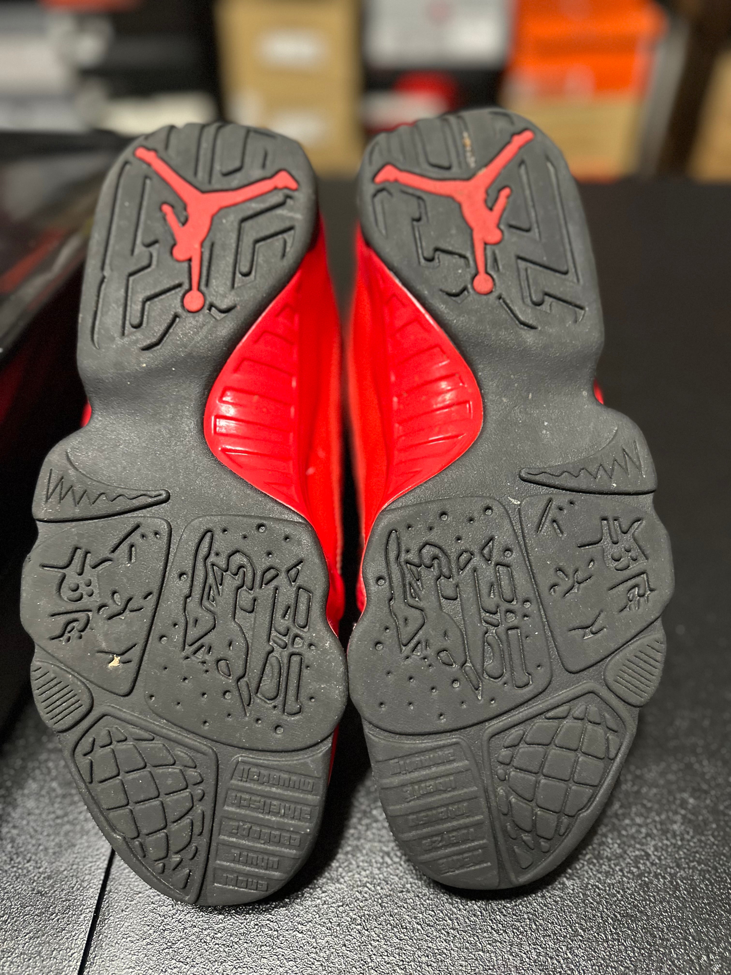 Size 11 - J9 chile red