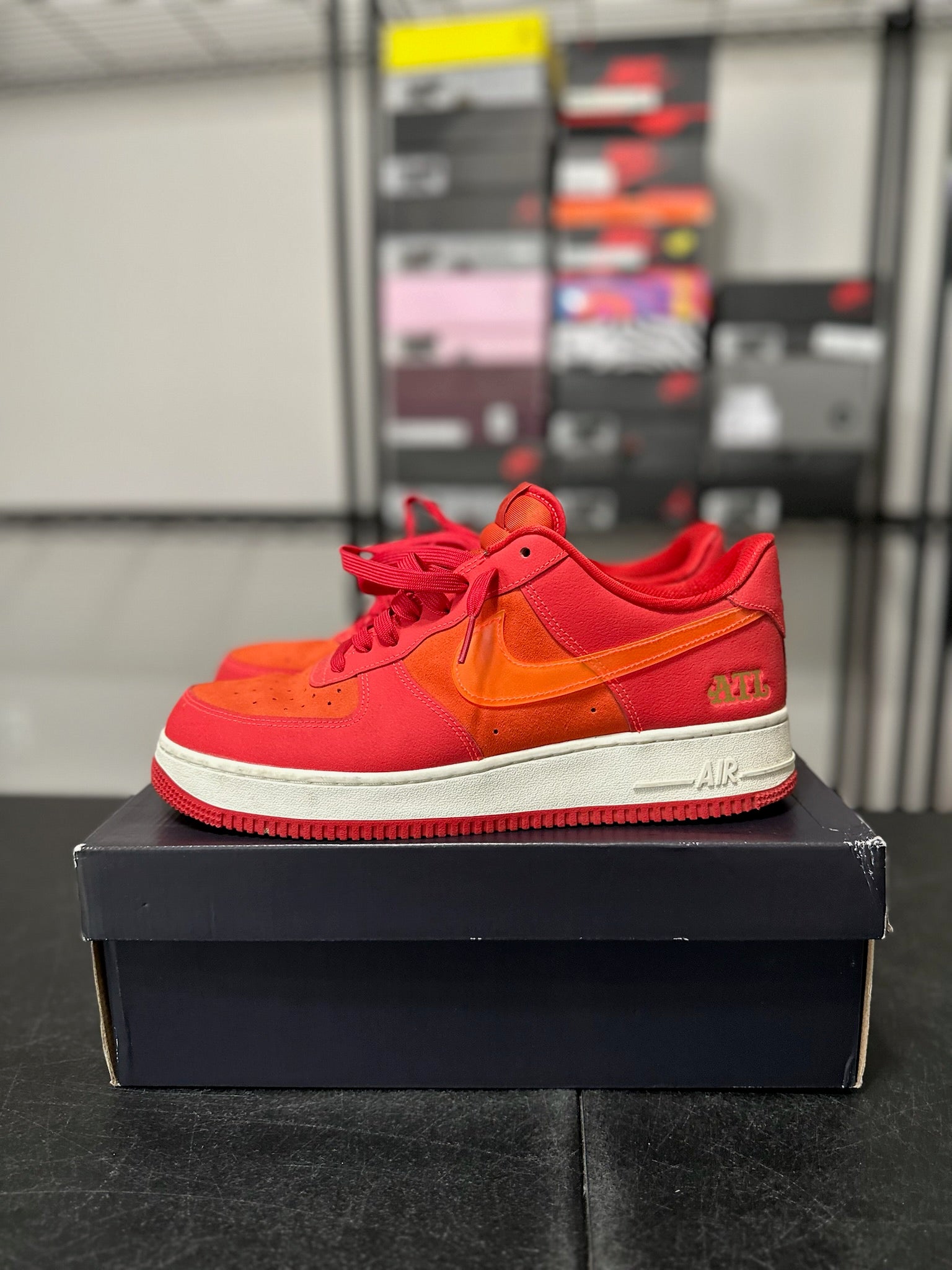 Size 10.5 - AF 1 Low ‘07 ATL