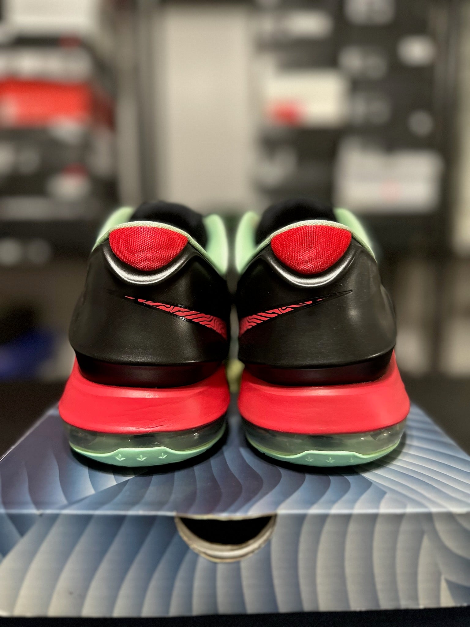 Size 10.5 - KD 7 Good Apples