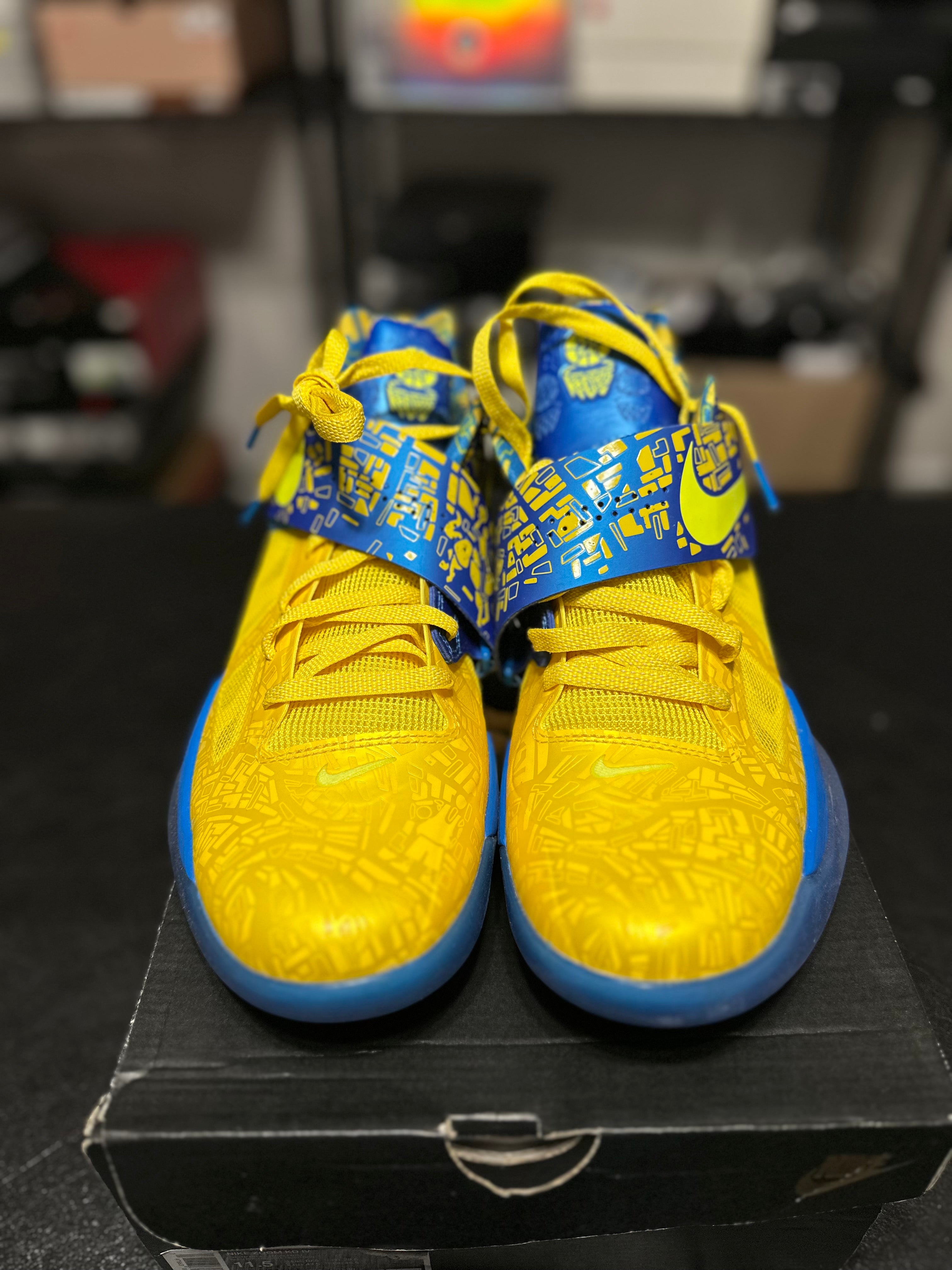 Size 11.5 - KD 4 scoring title