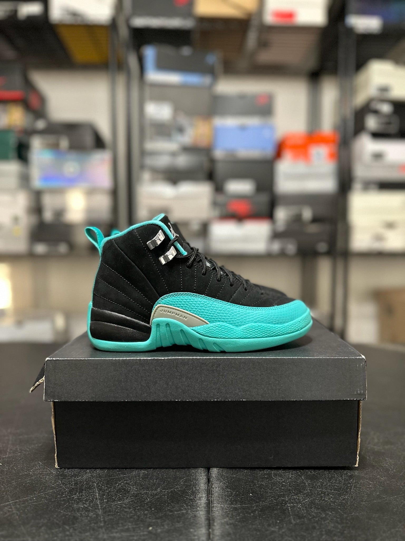 Size 5Y - J12 Hyper Jade