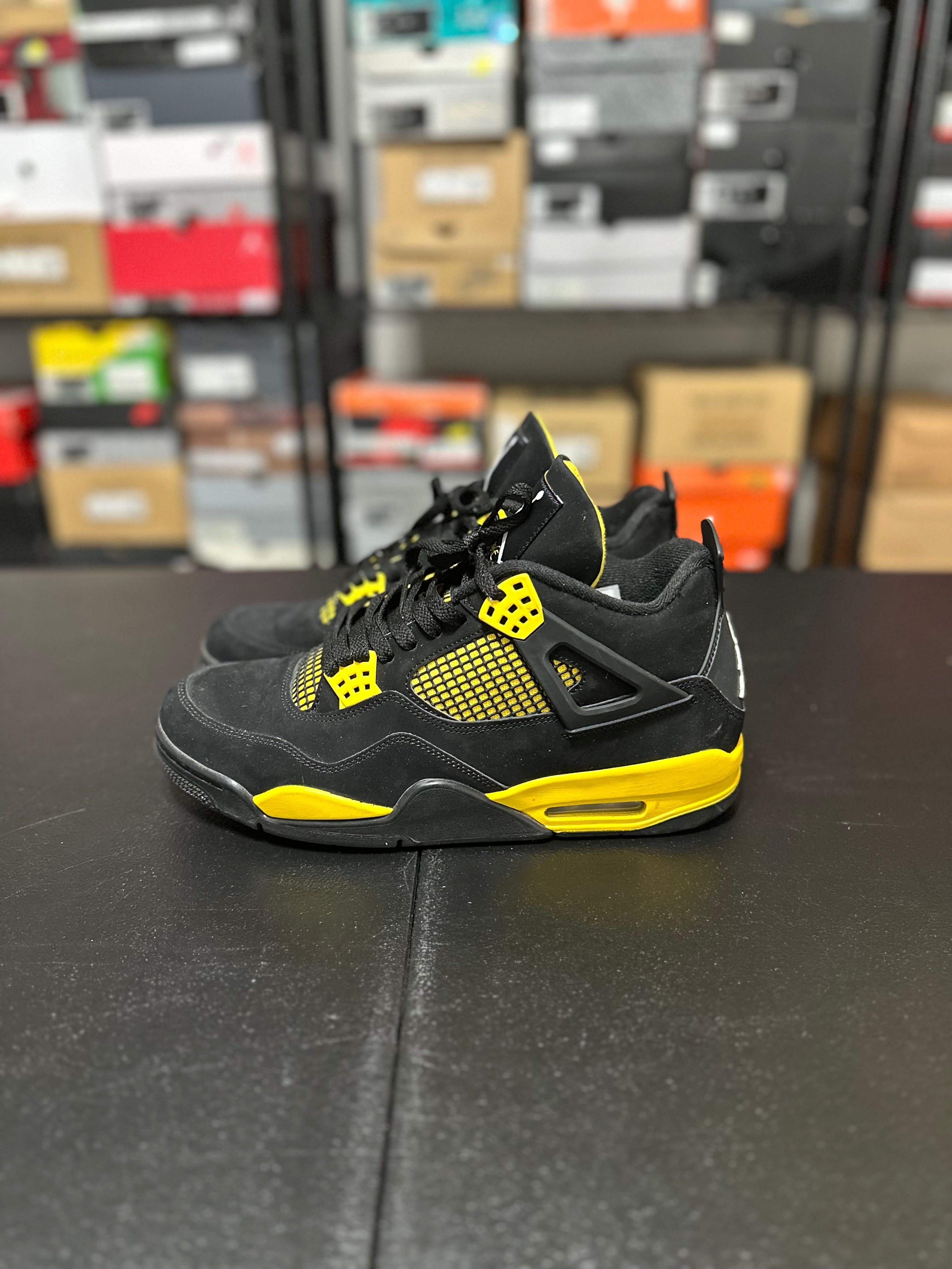 Size 11 - J4 yellow Thunder