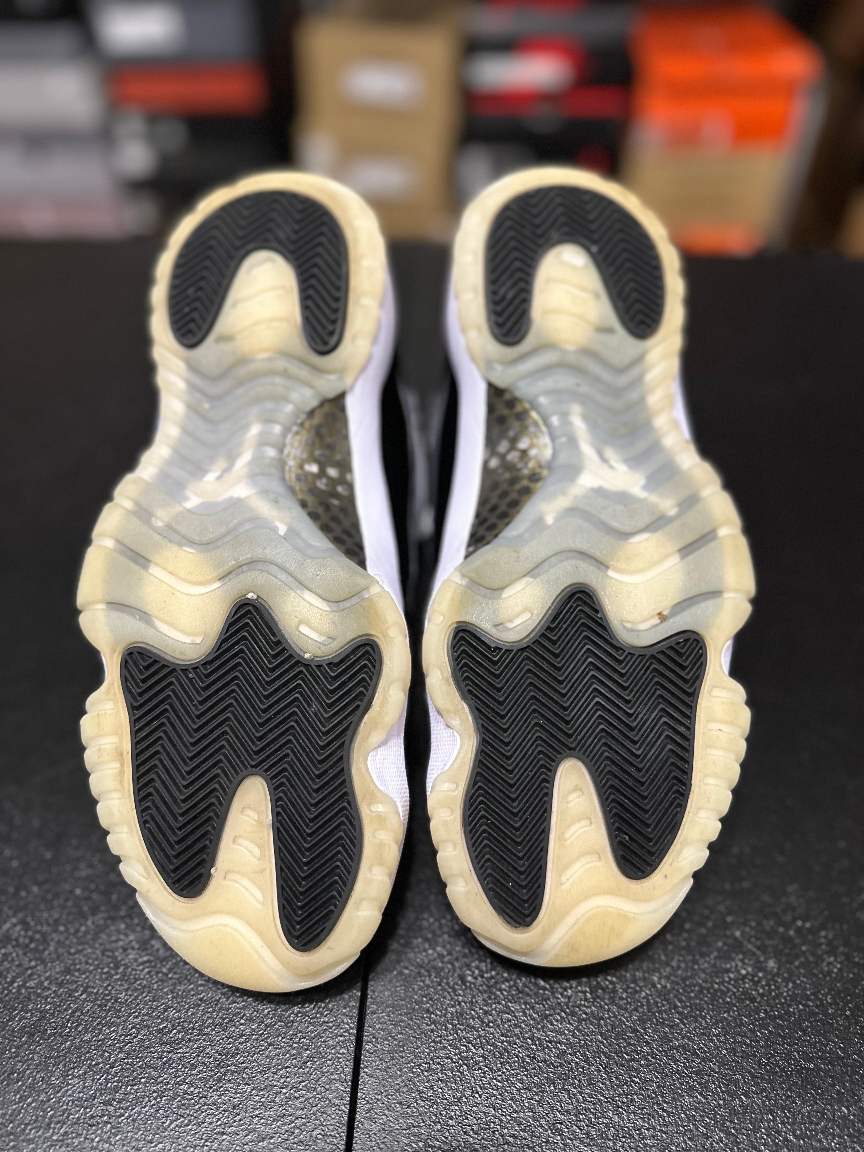 Size 8.5 - J11 gratitude