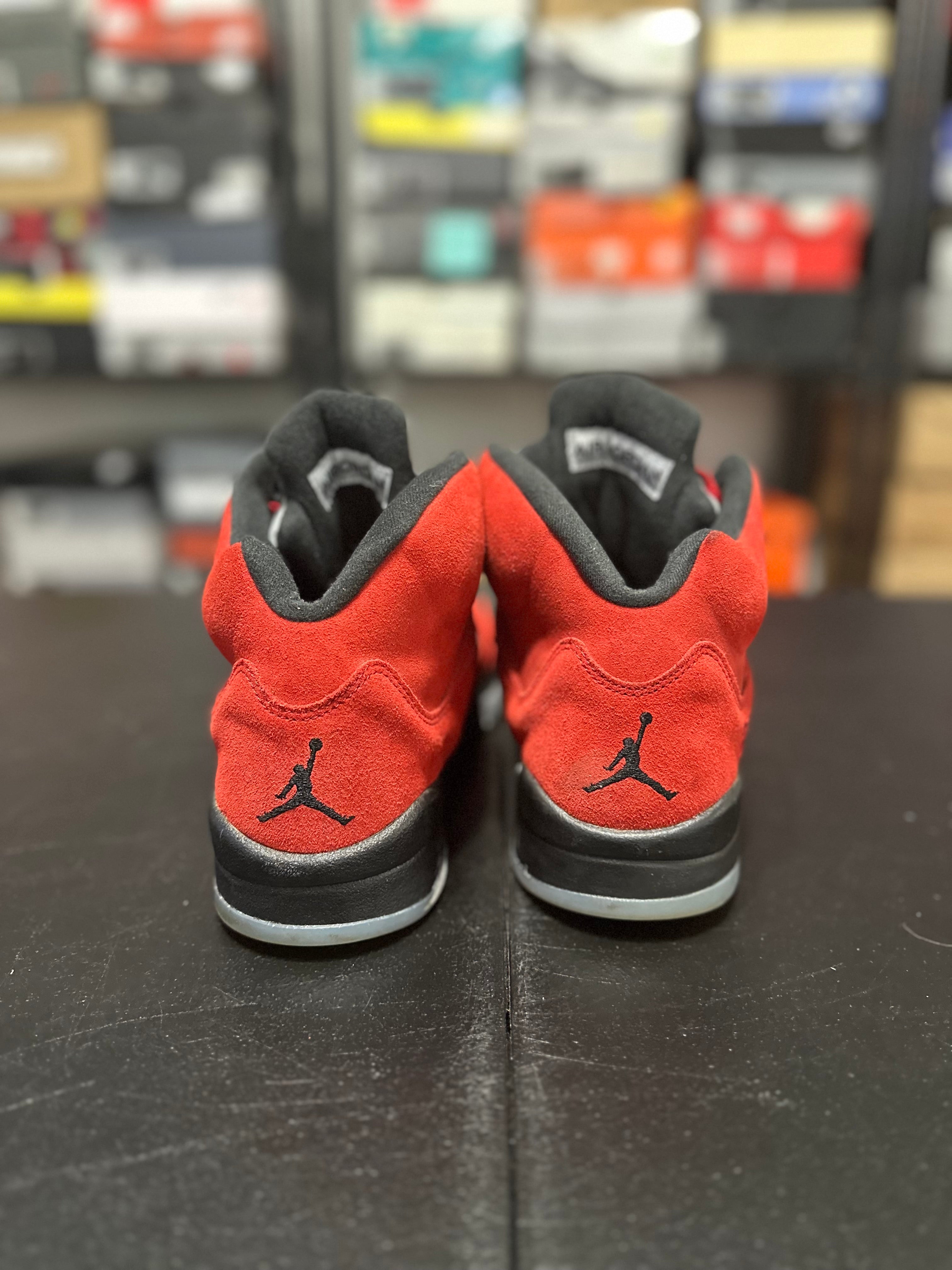 Size 10 - J5 raging bull