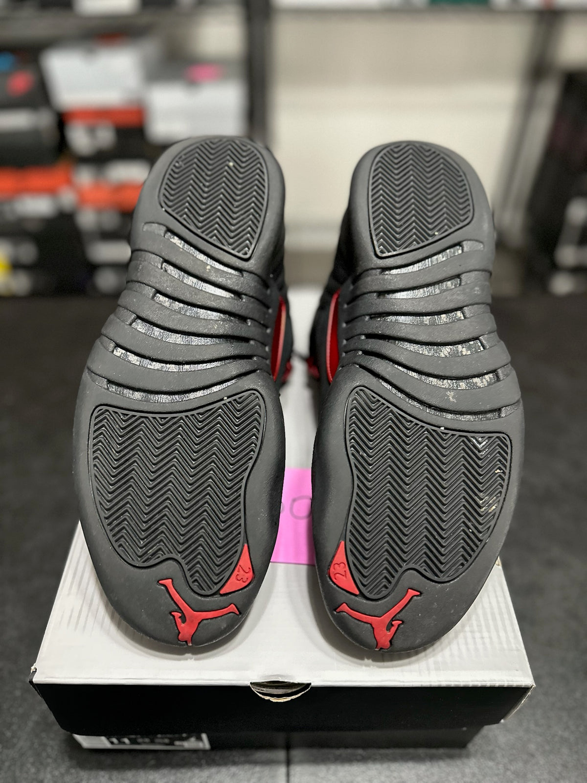 Size 11 - j12 bloodline