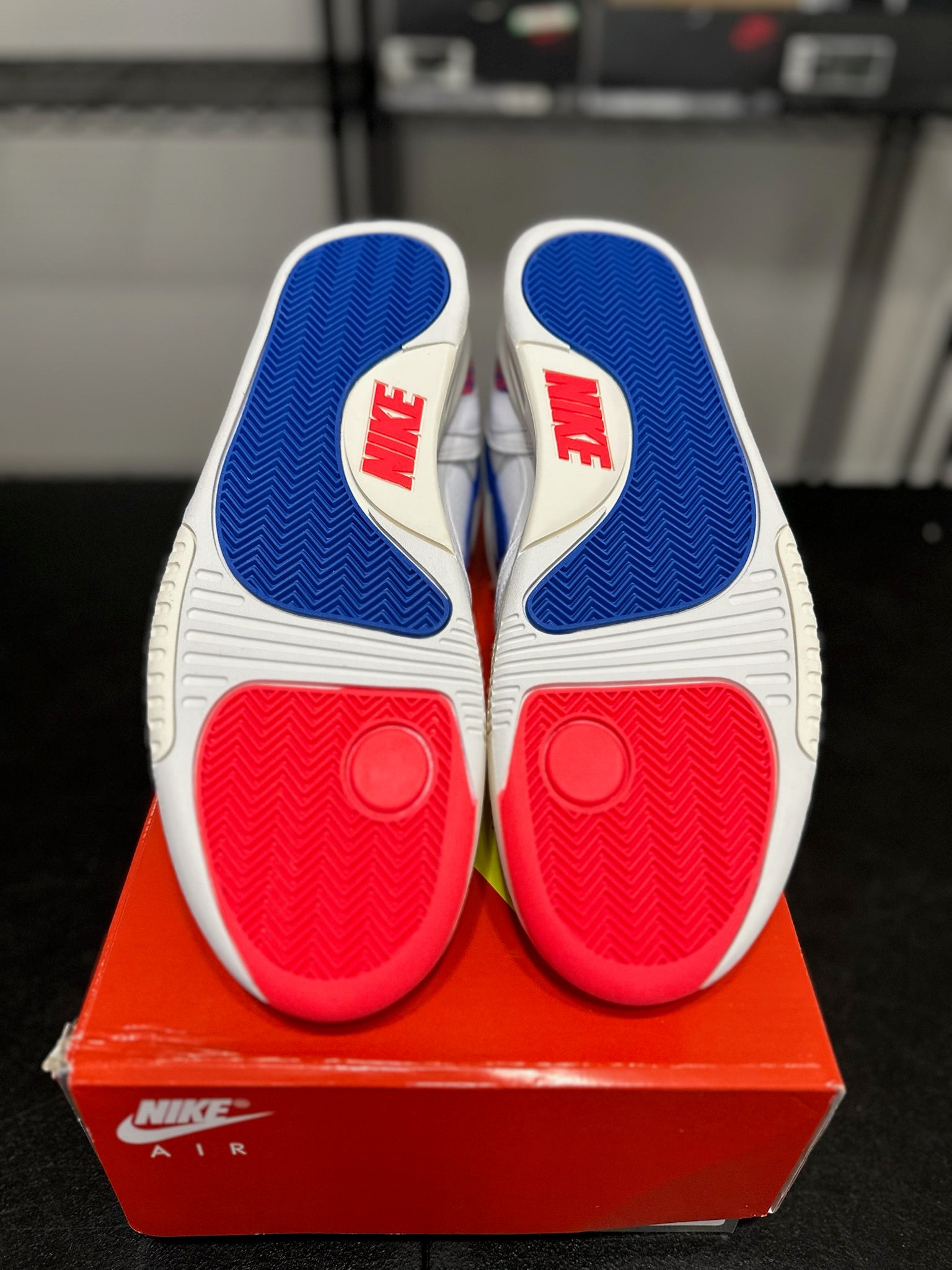 Size 13 - Air Tech Challenge II Pixel Court DS