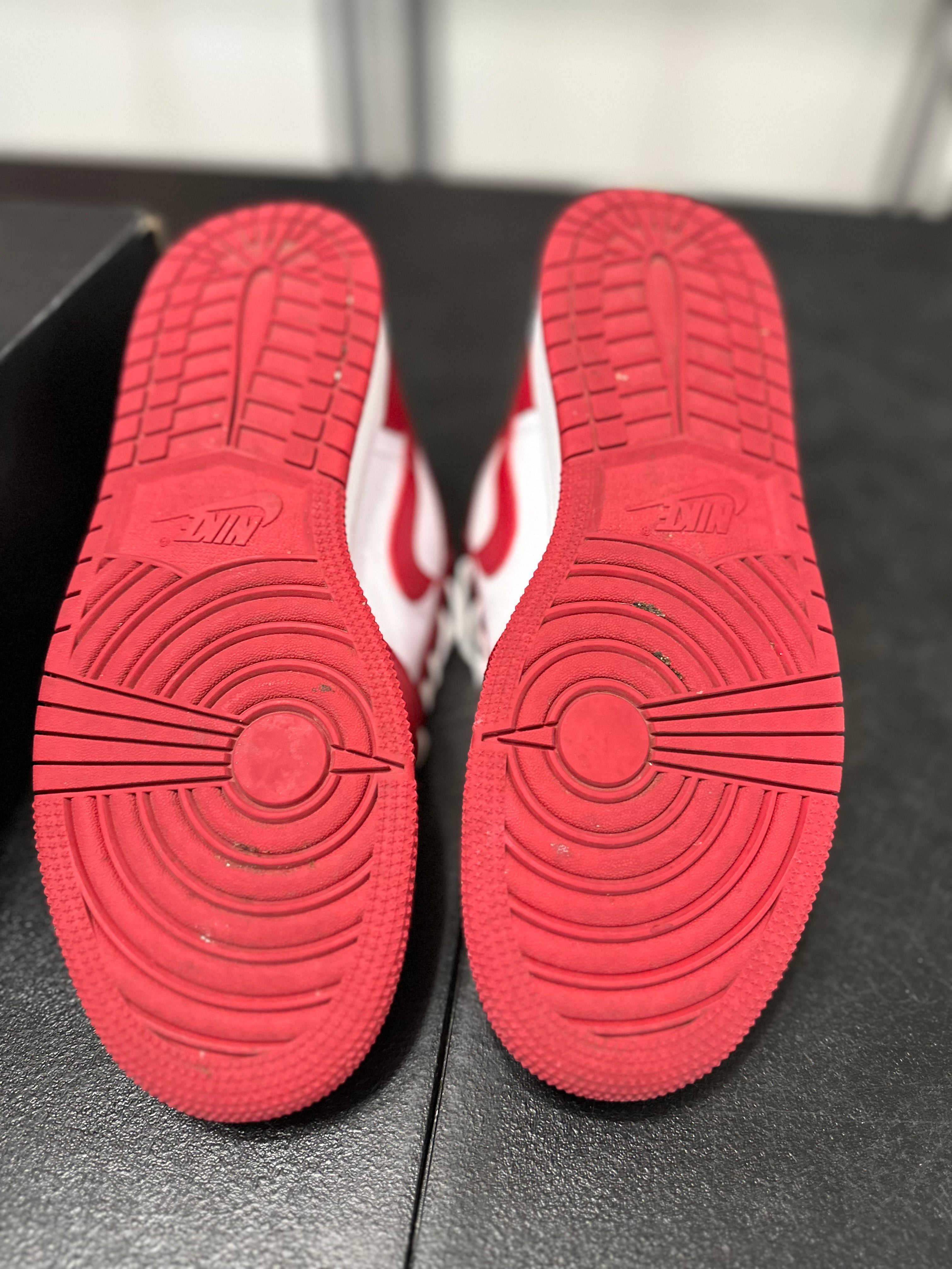 Size 6.5y - J1 low gym red/white