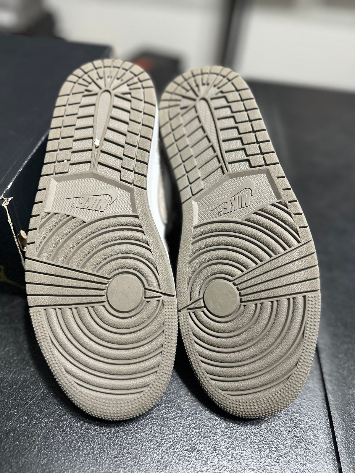 Size 8 - J1 mid enigma stone