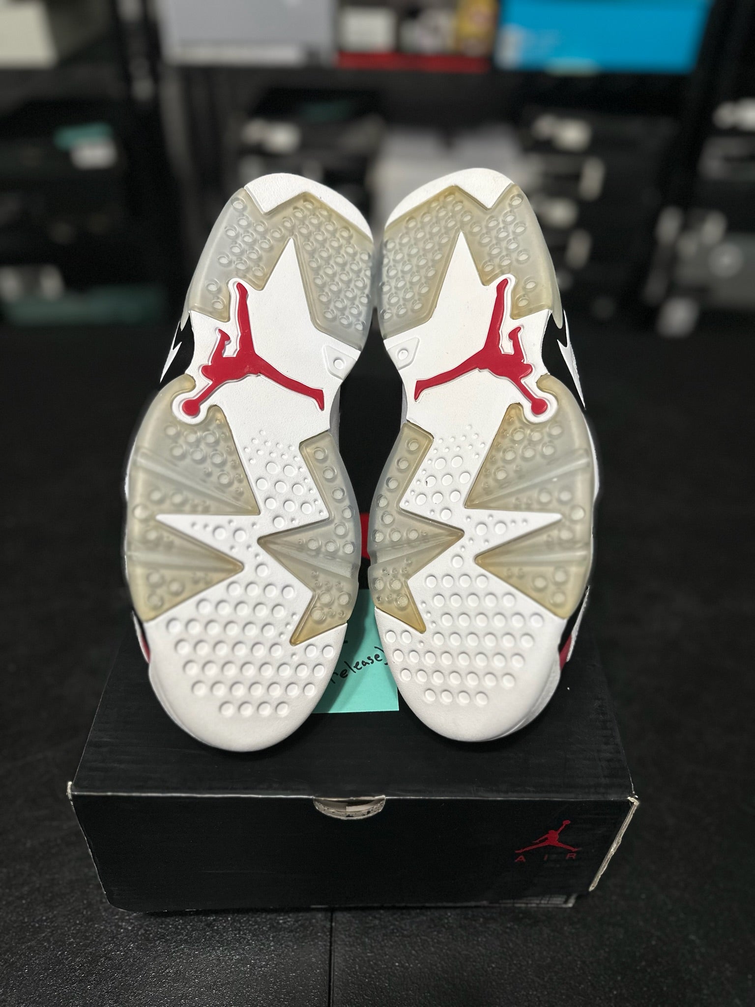 Size 7.5 - J6 Carmine (2014 Release) DS