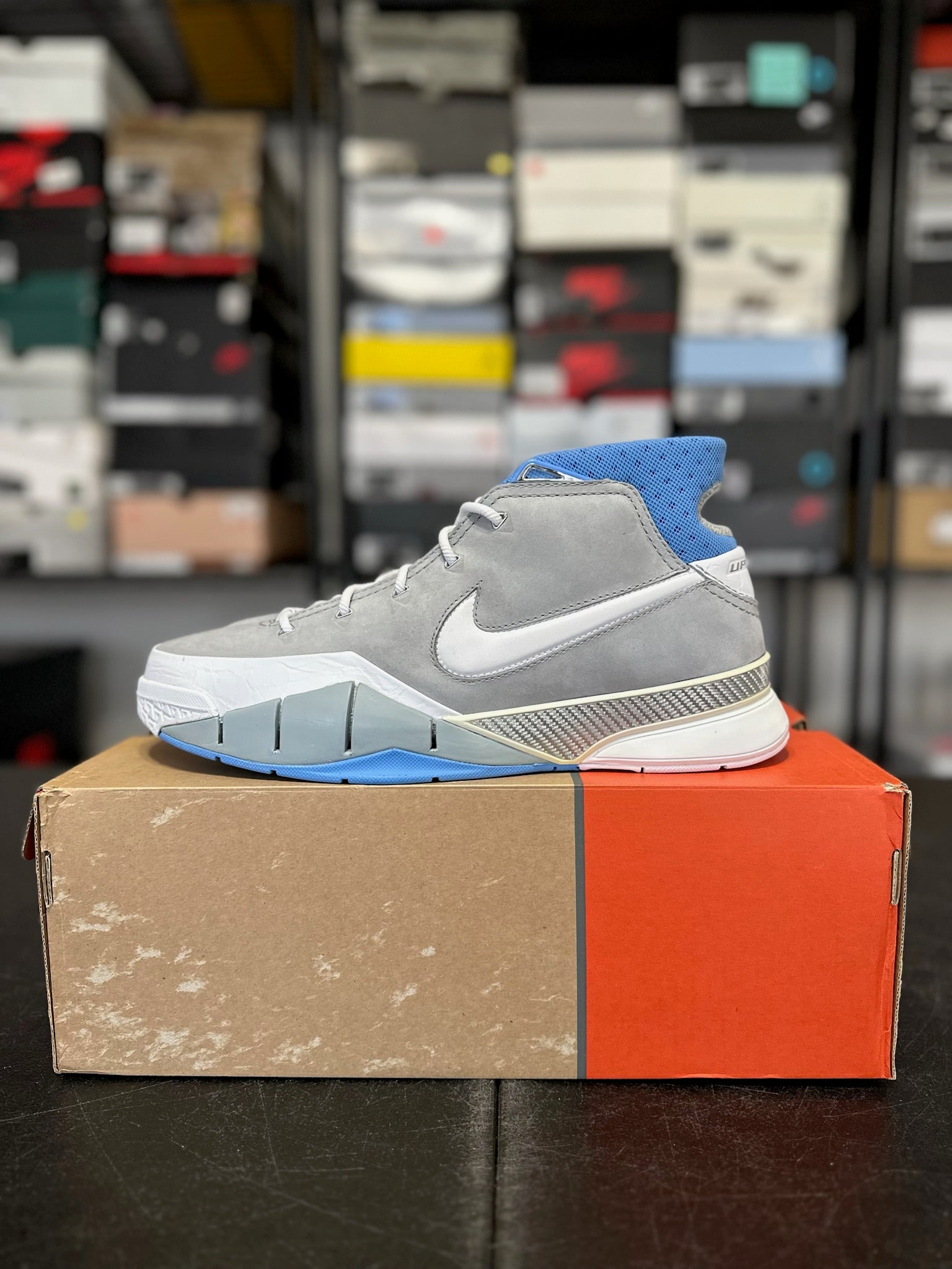 Size 12 - Kobe 1 MPLS