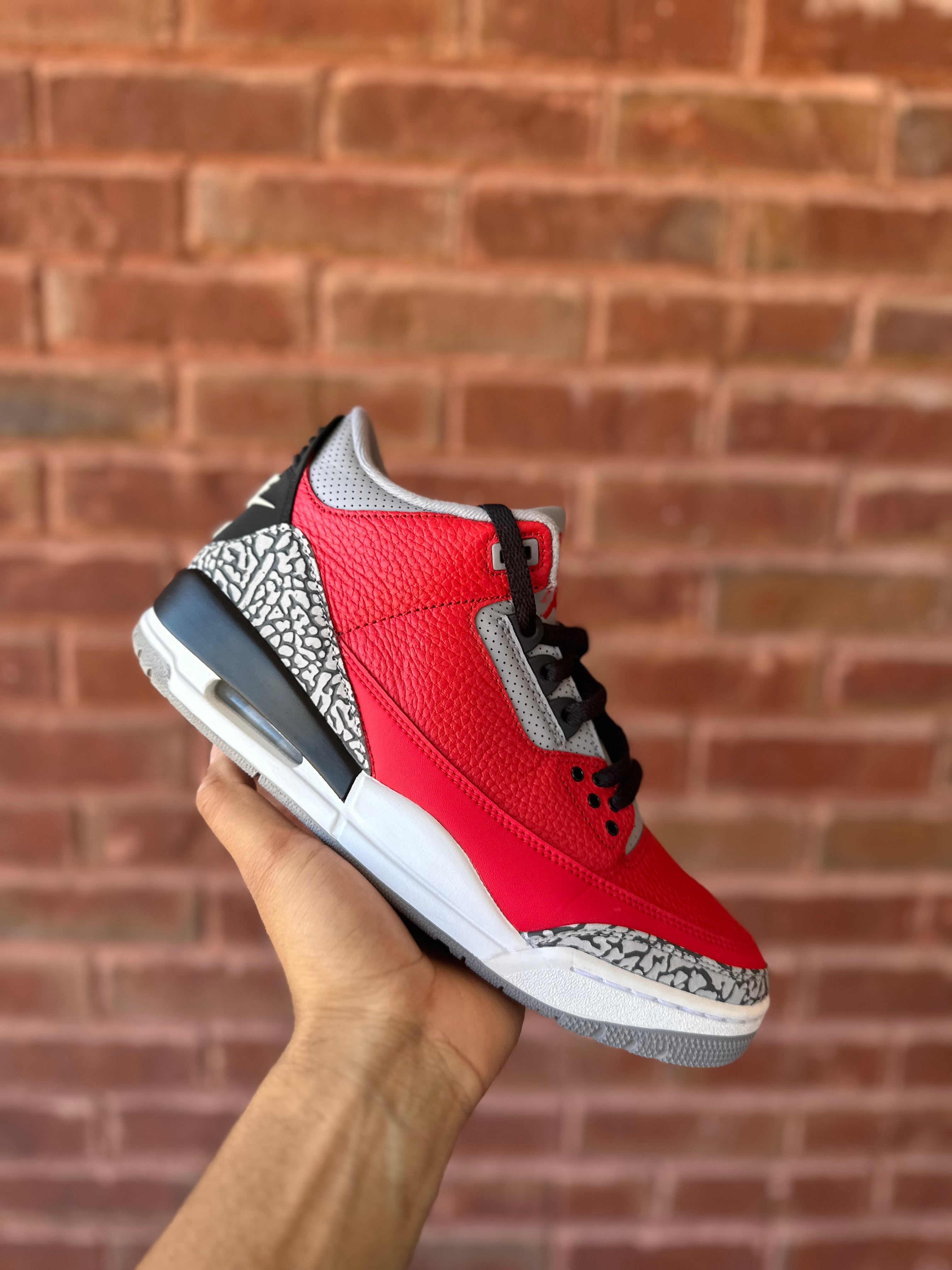 Size 9 - J1 unite chi exclusive