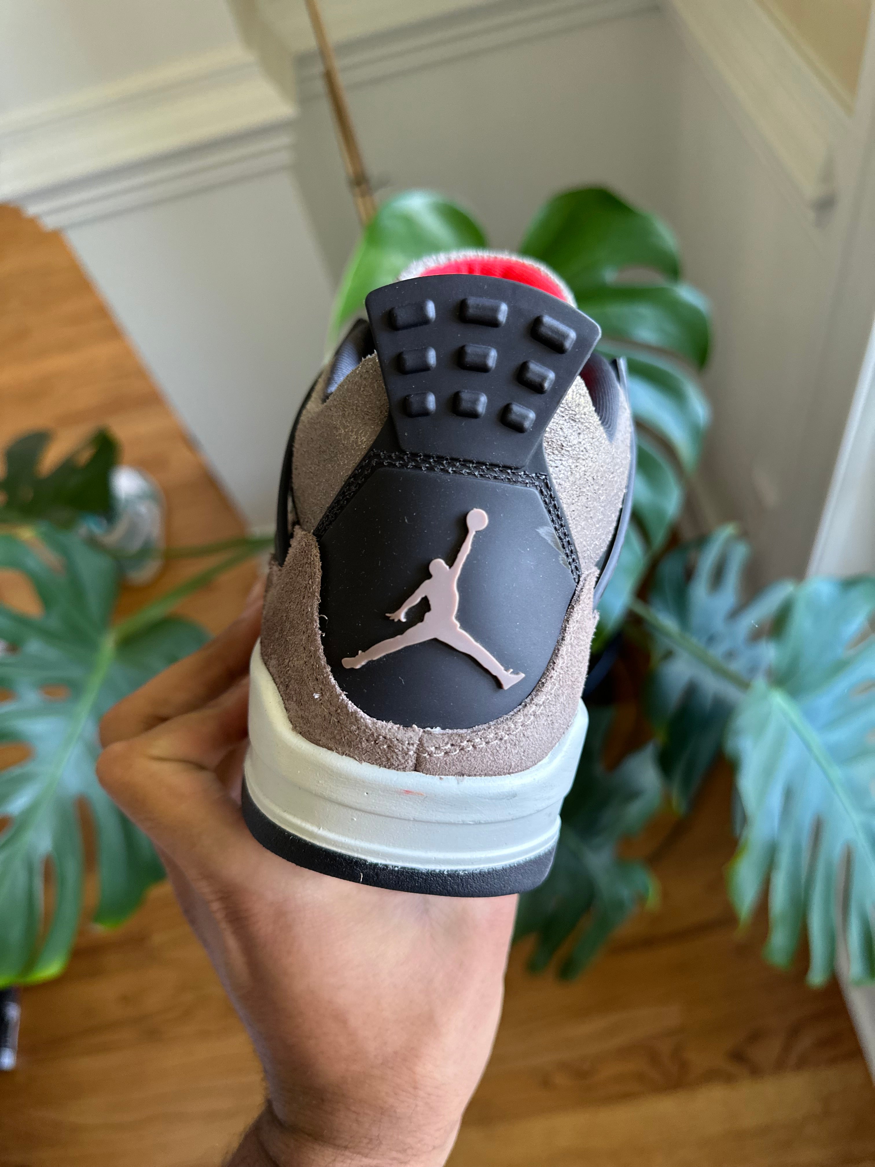 Size 6.5y - J4 taupe haze