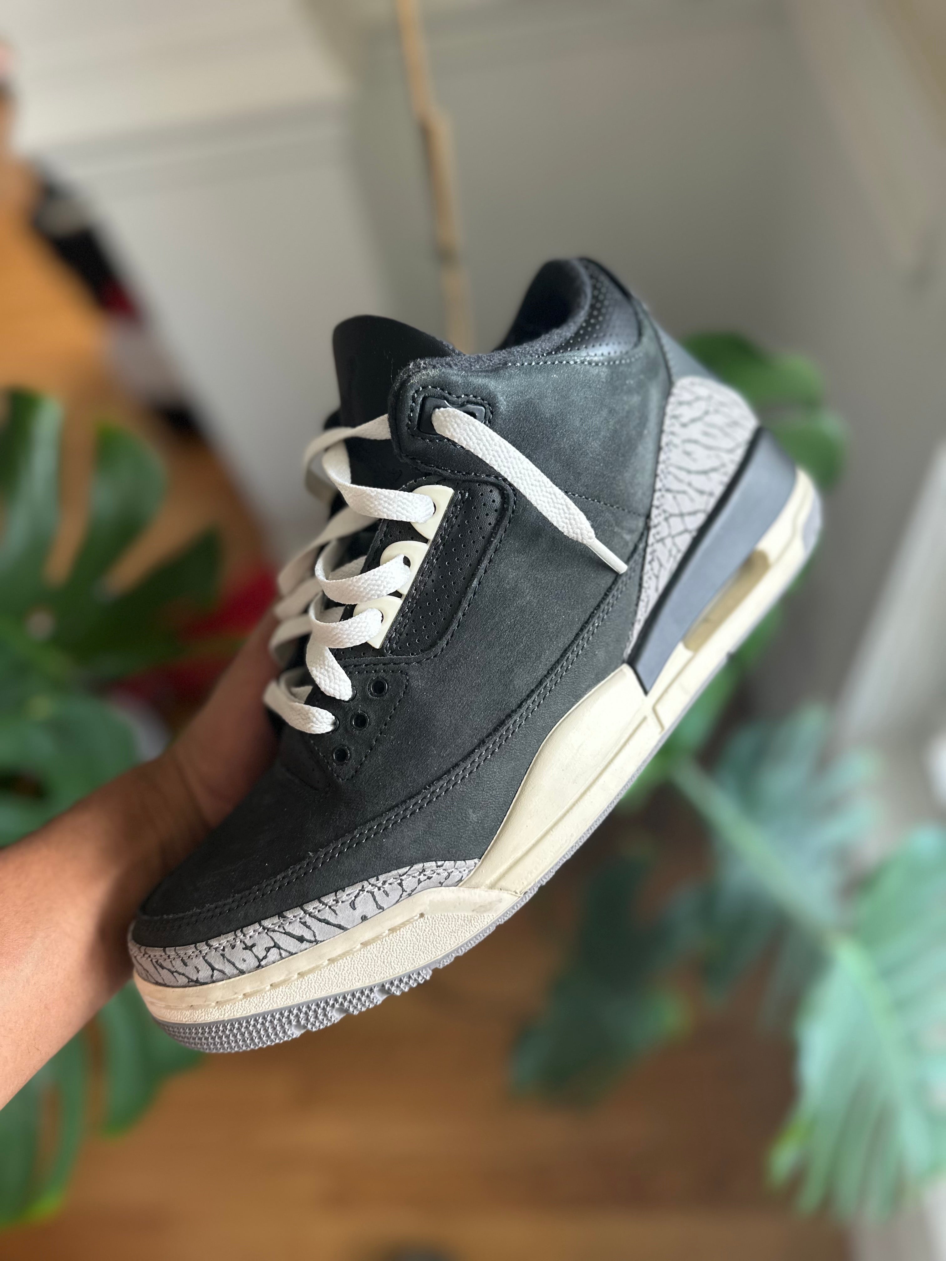 Size 9.5 - (11W) J3 off noir