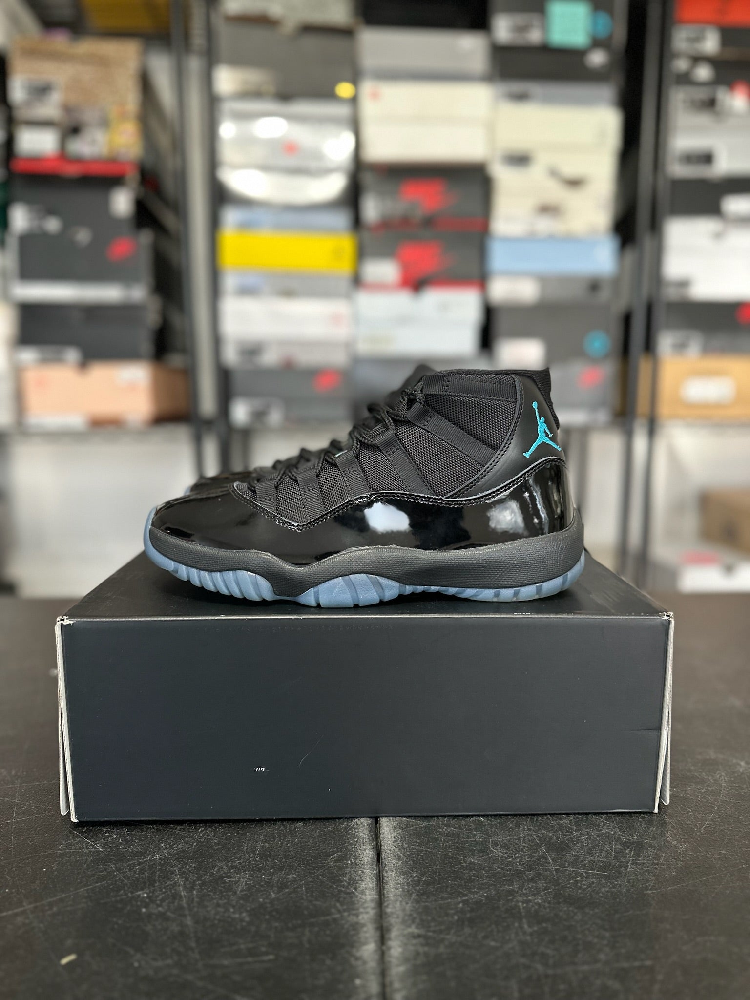 Size 9.5 - J11 Gamma Blue