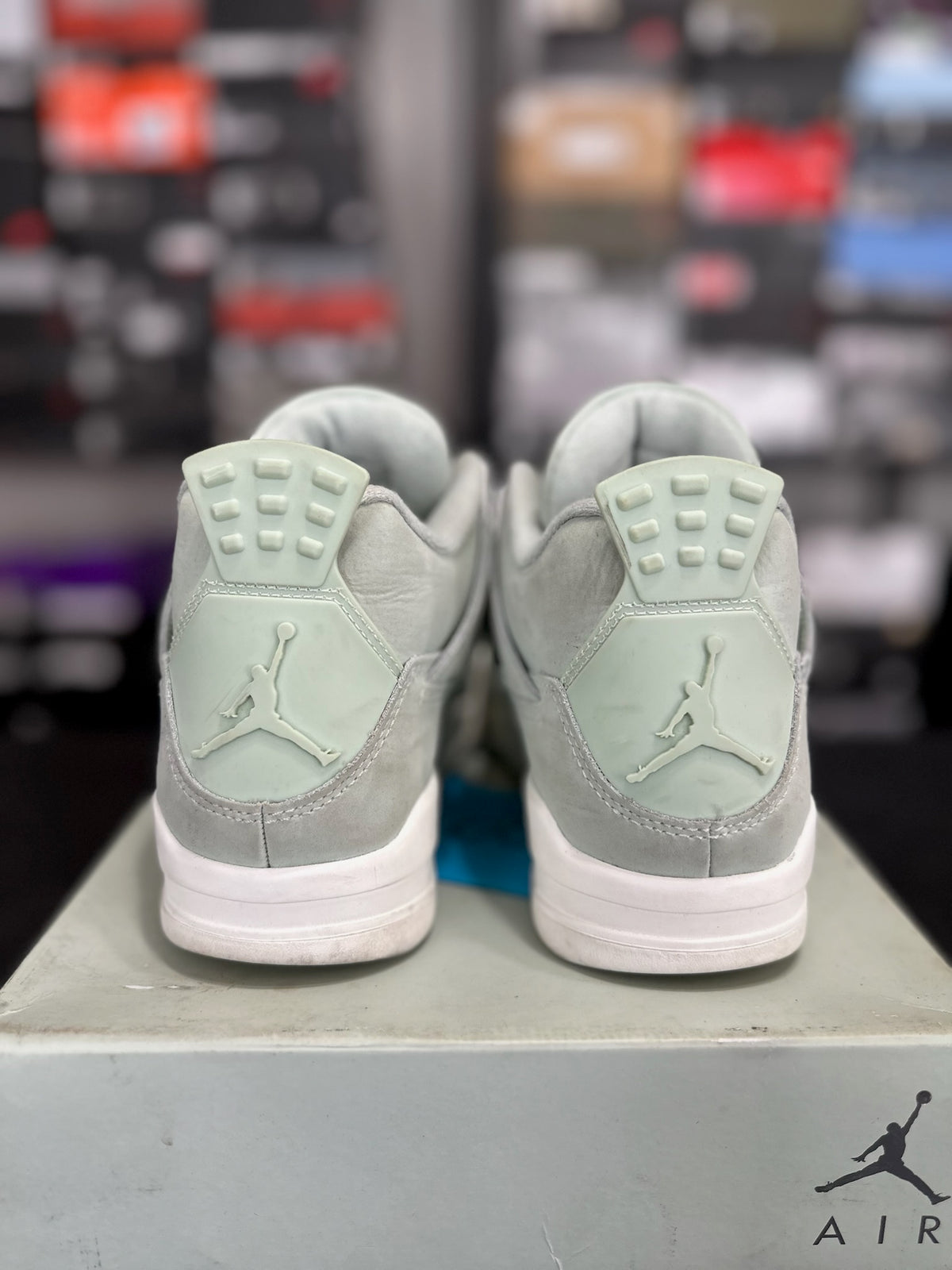 Size 7.5 - (9W) j4 seafoam sail