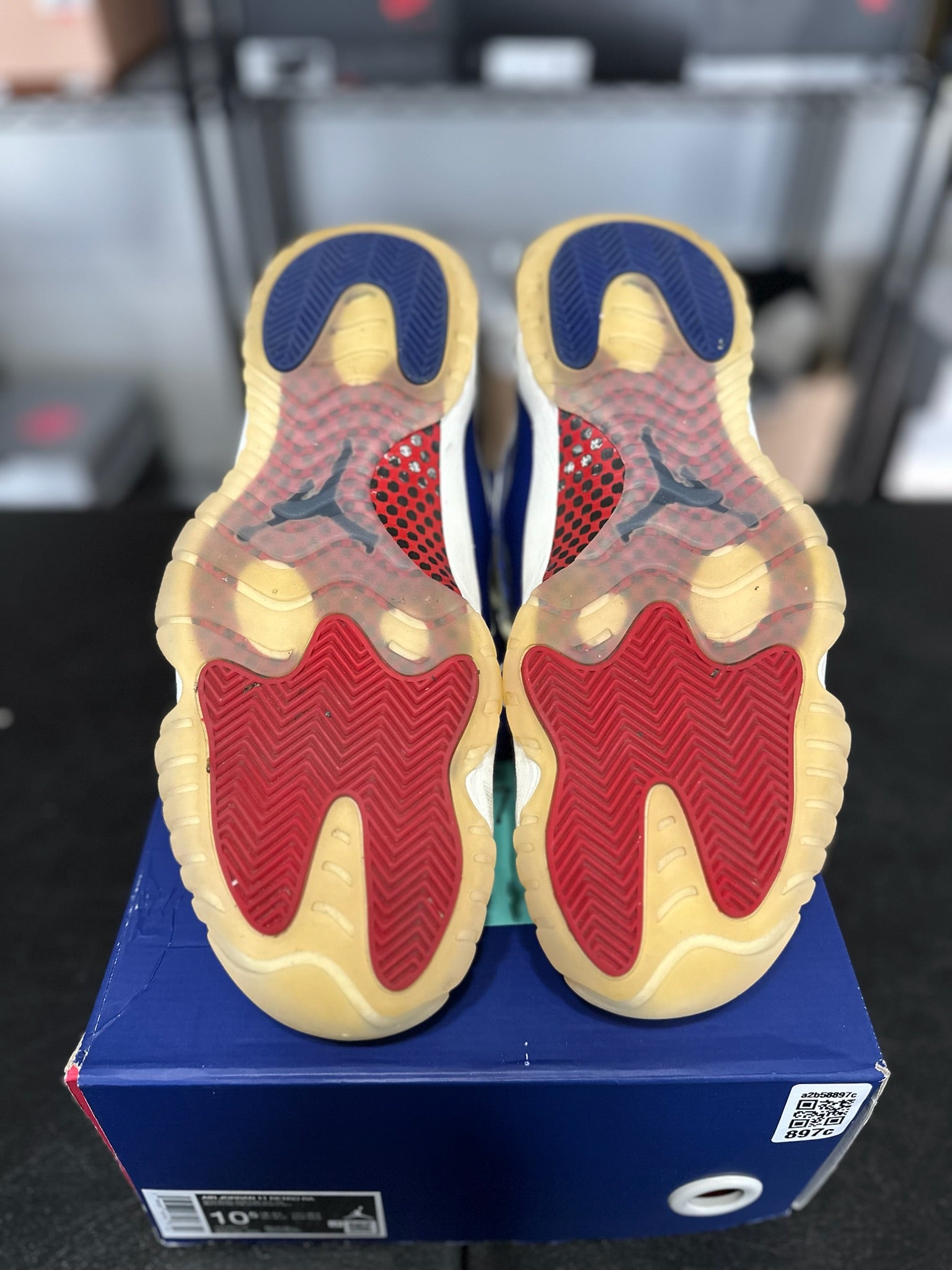 Size 10.5 - J11 Rare Air