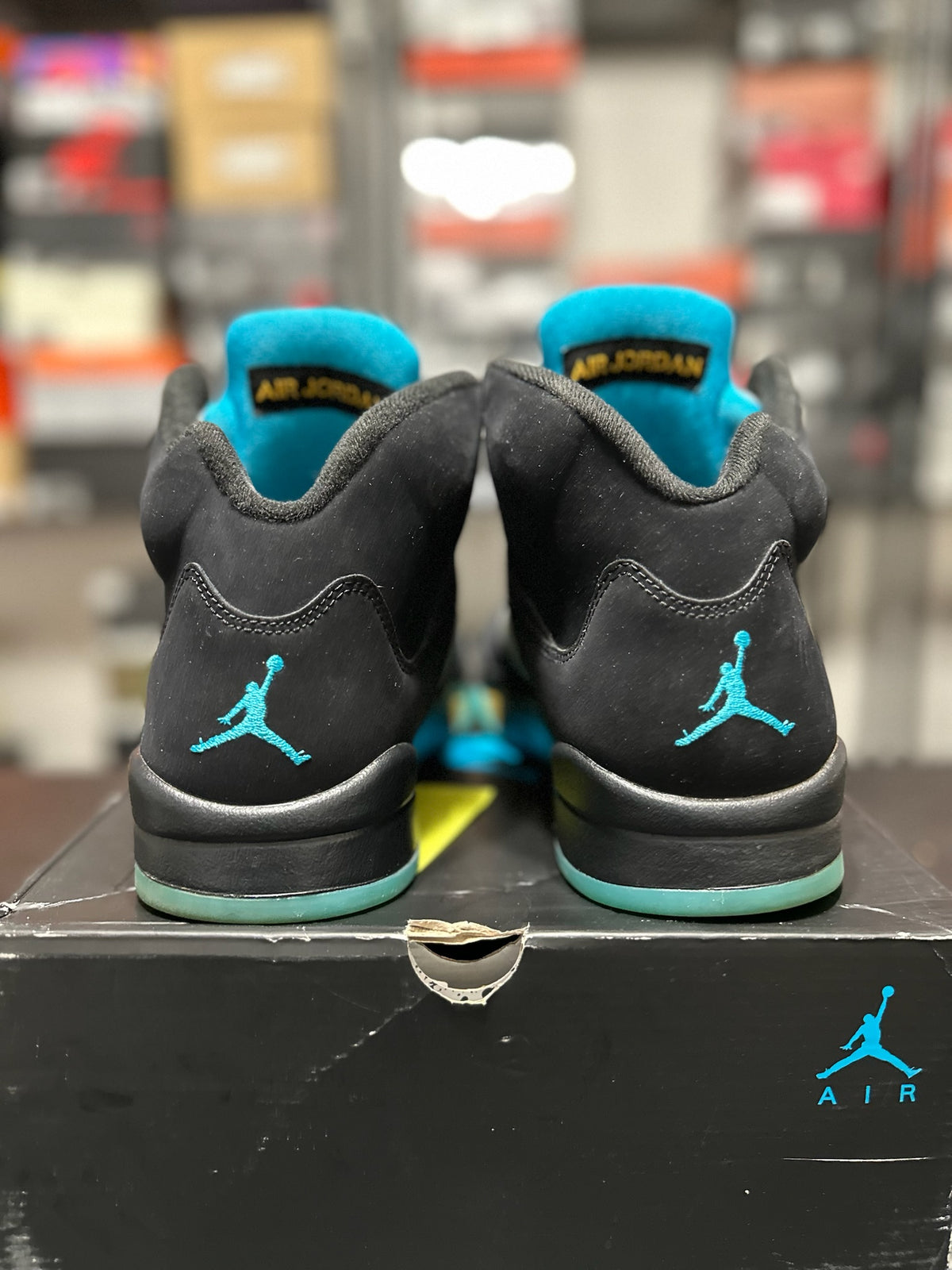 Size 11 - J5 Aqua