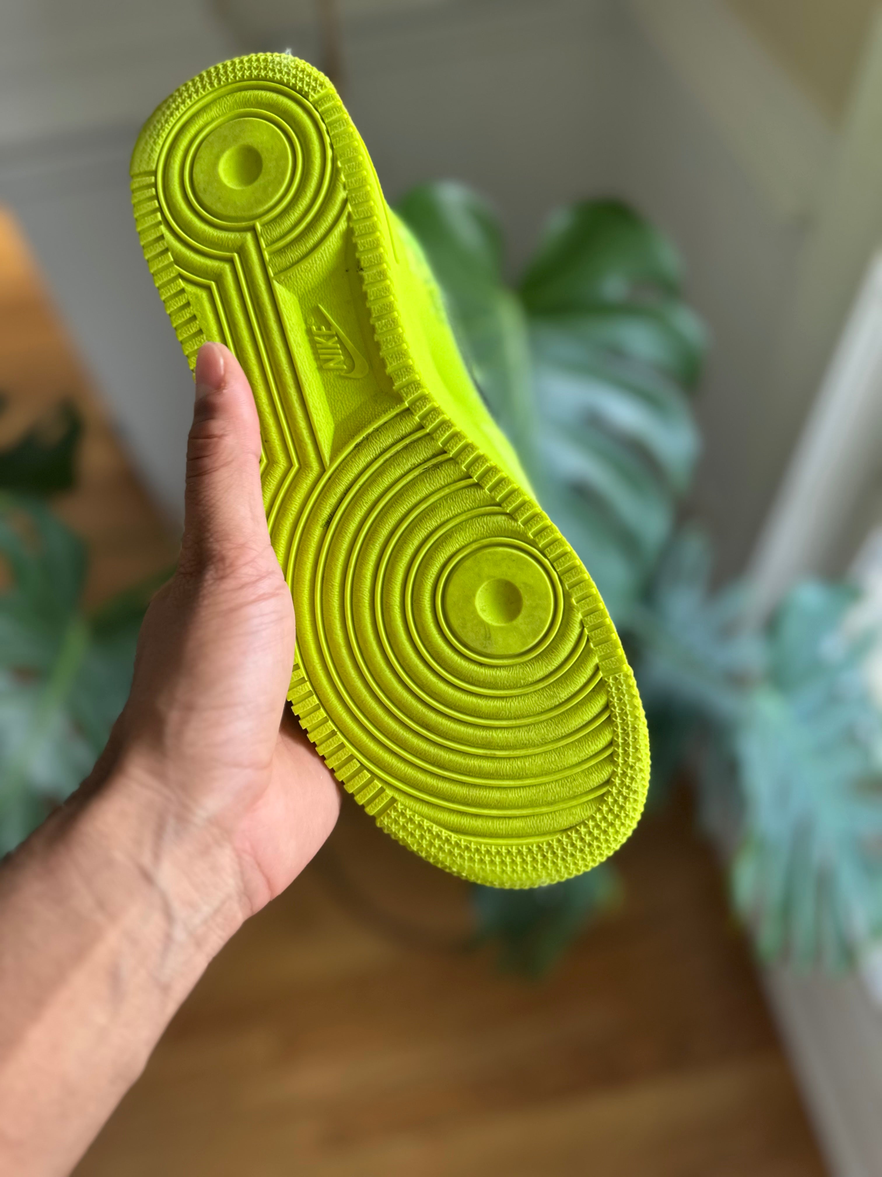 Size 9 - AF1 Off white Volt