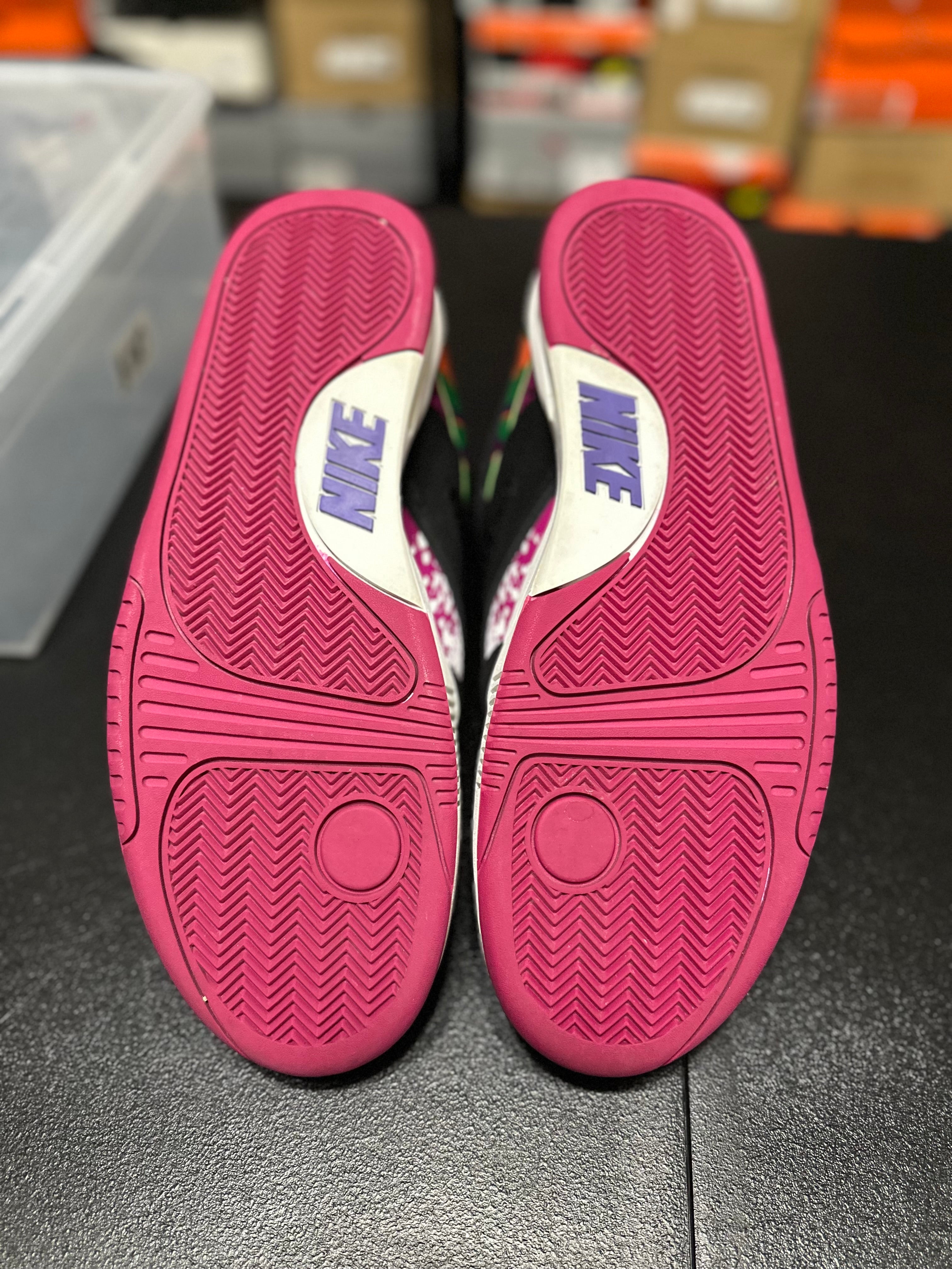 Size 13 - air tech challenge hybrid