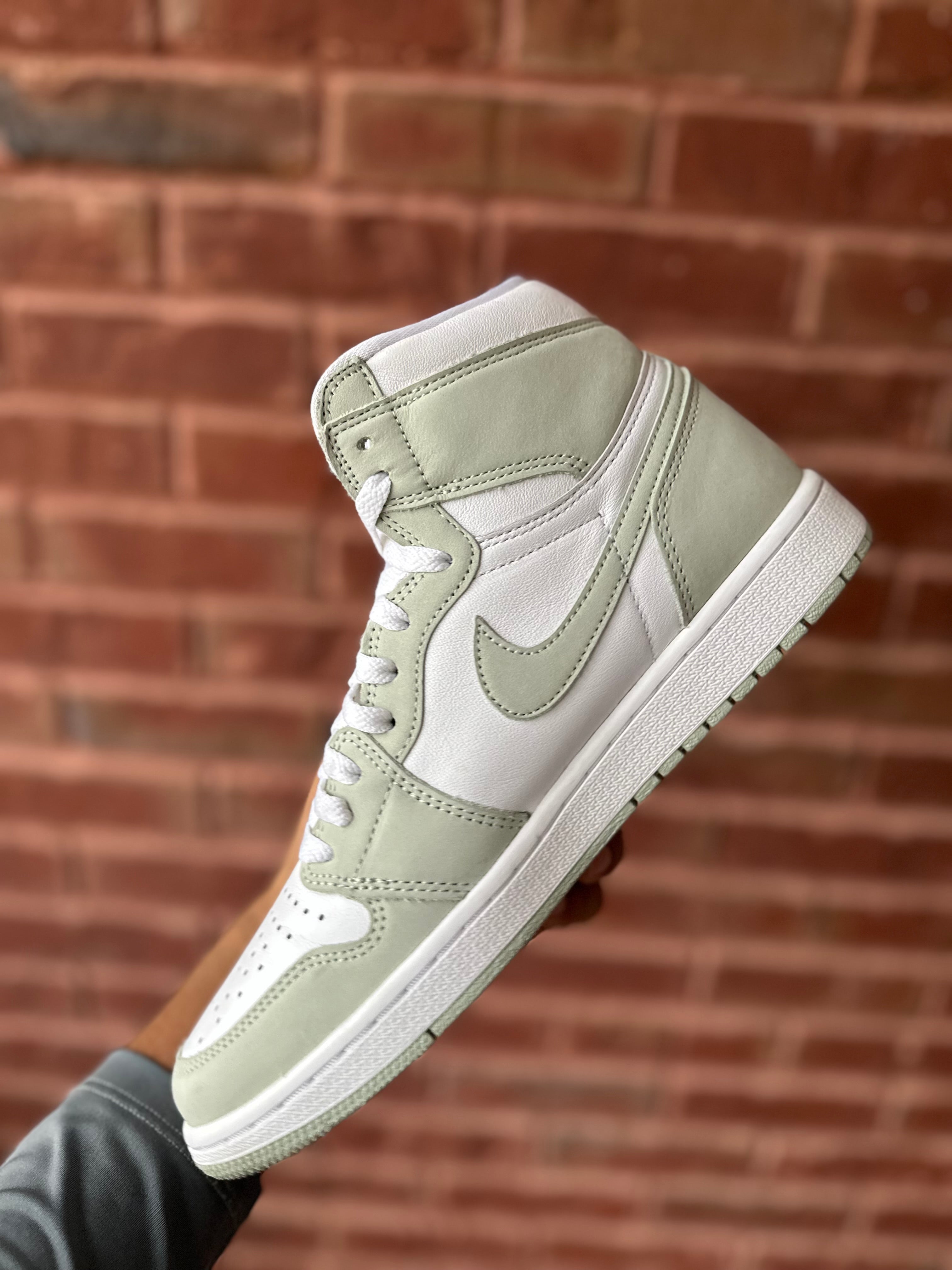 Size 9 - (10.5W) J1 seafoam