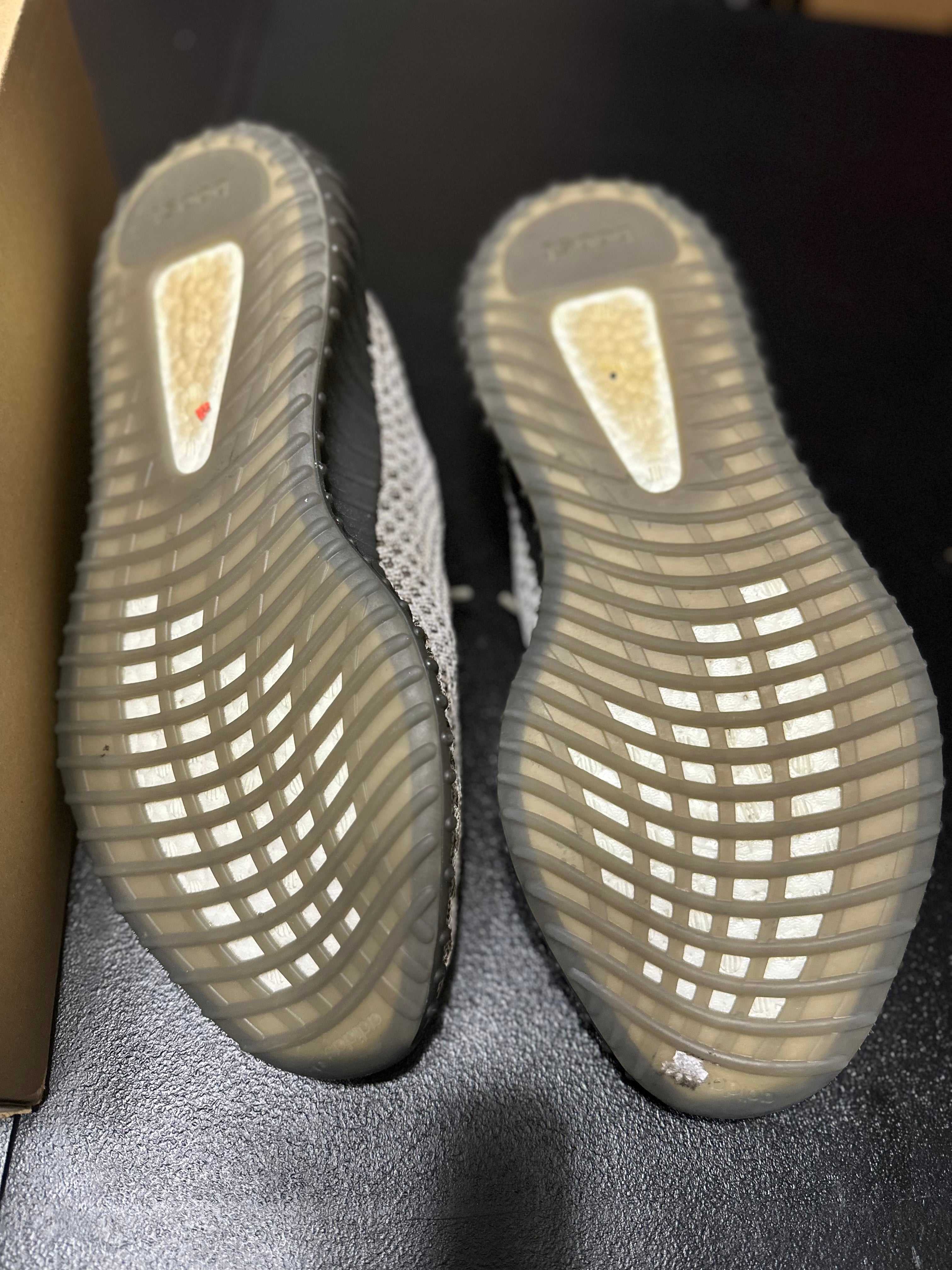 Size 12 - YZY 350 ash stone