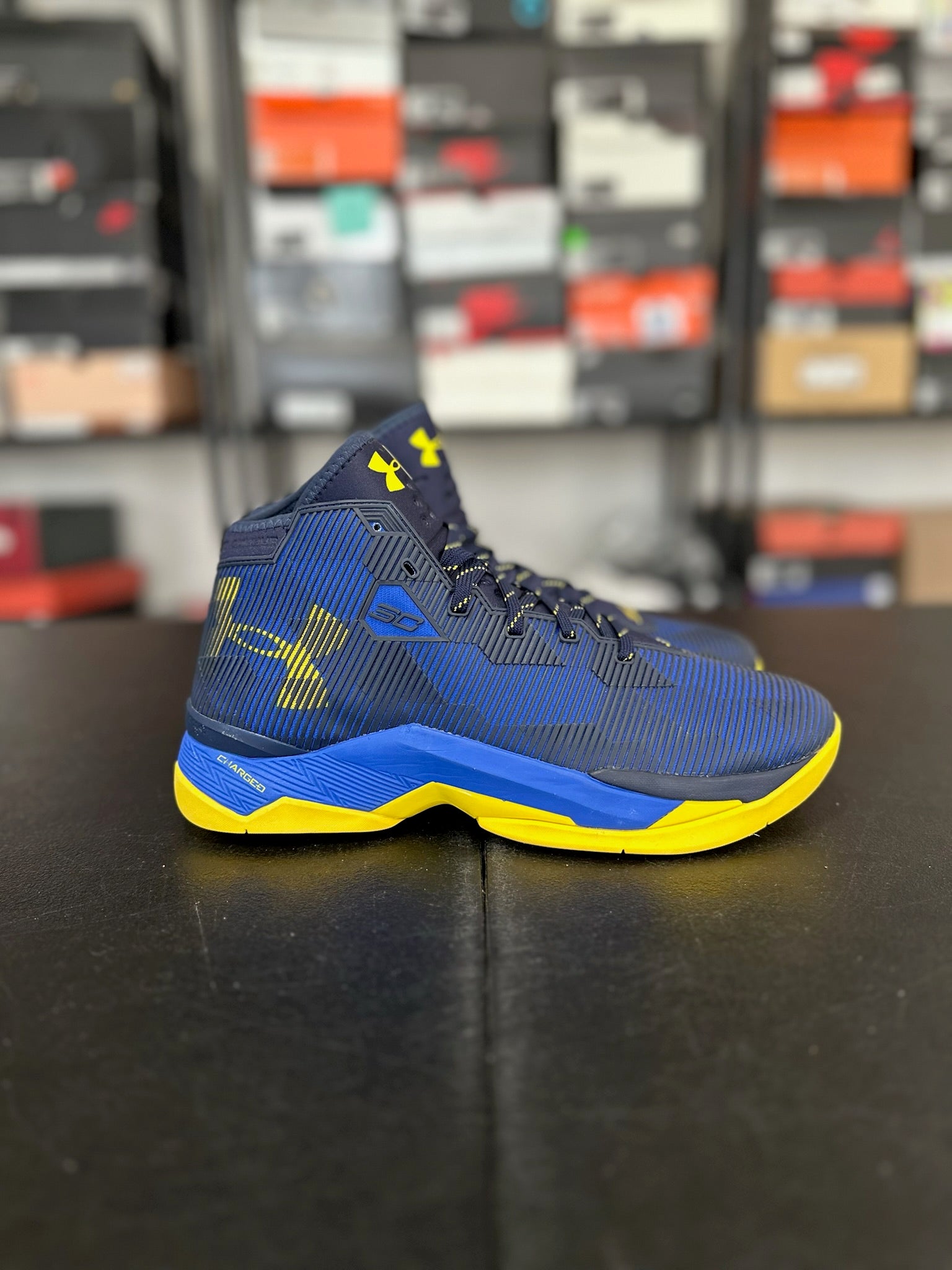 Size 9.5 - Curry 2.5 Navy/Yellow DS