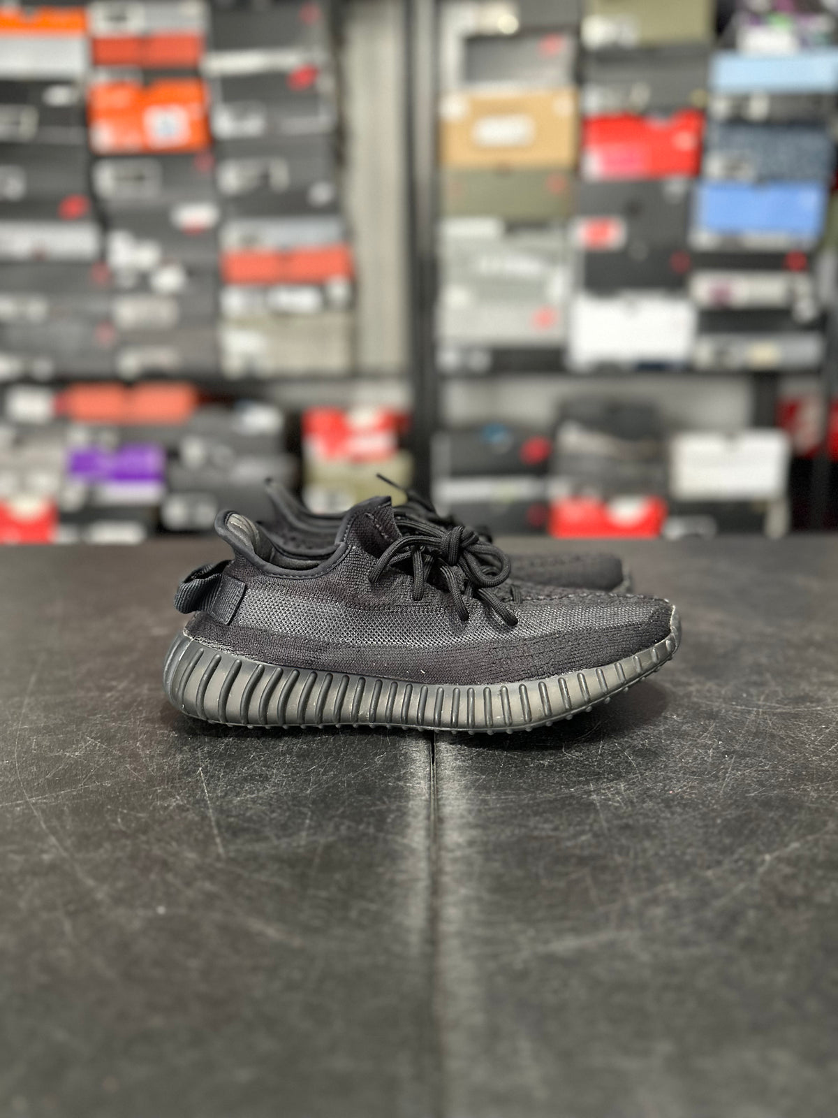 Size 7.5 - YZY onyx
