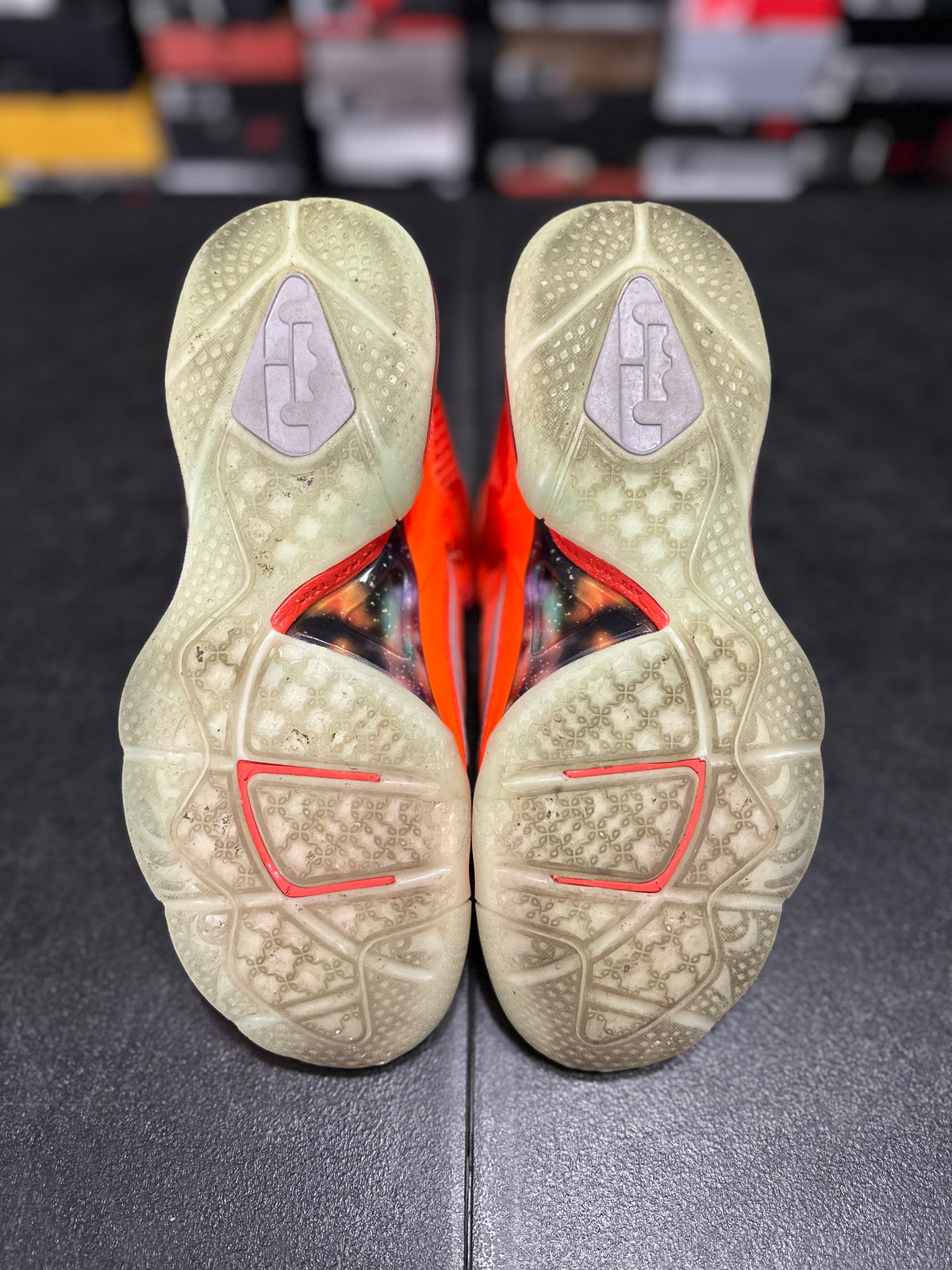 Size 9 - LeBron 9 big bang