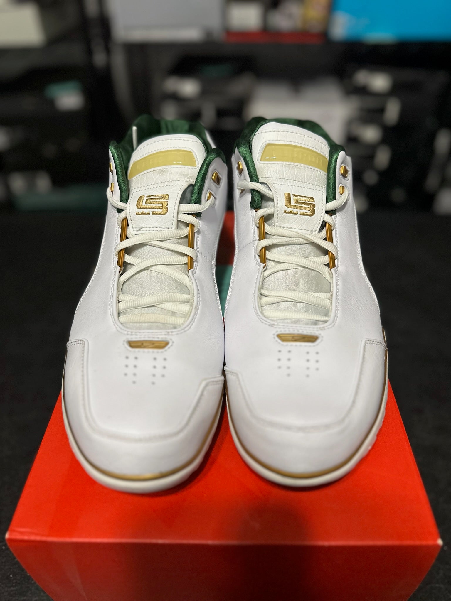 Size 11.5 - Air Zoom Generation SVSM Retro