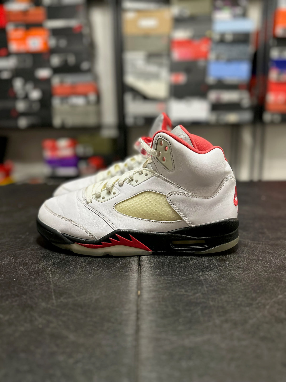 Size 10.5 - j5 fire red silver tongue