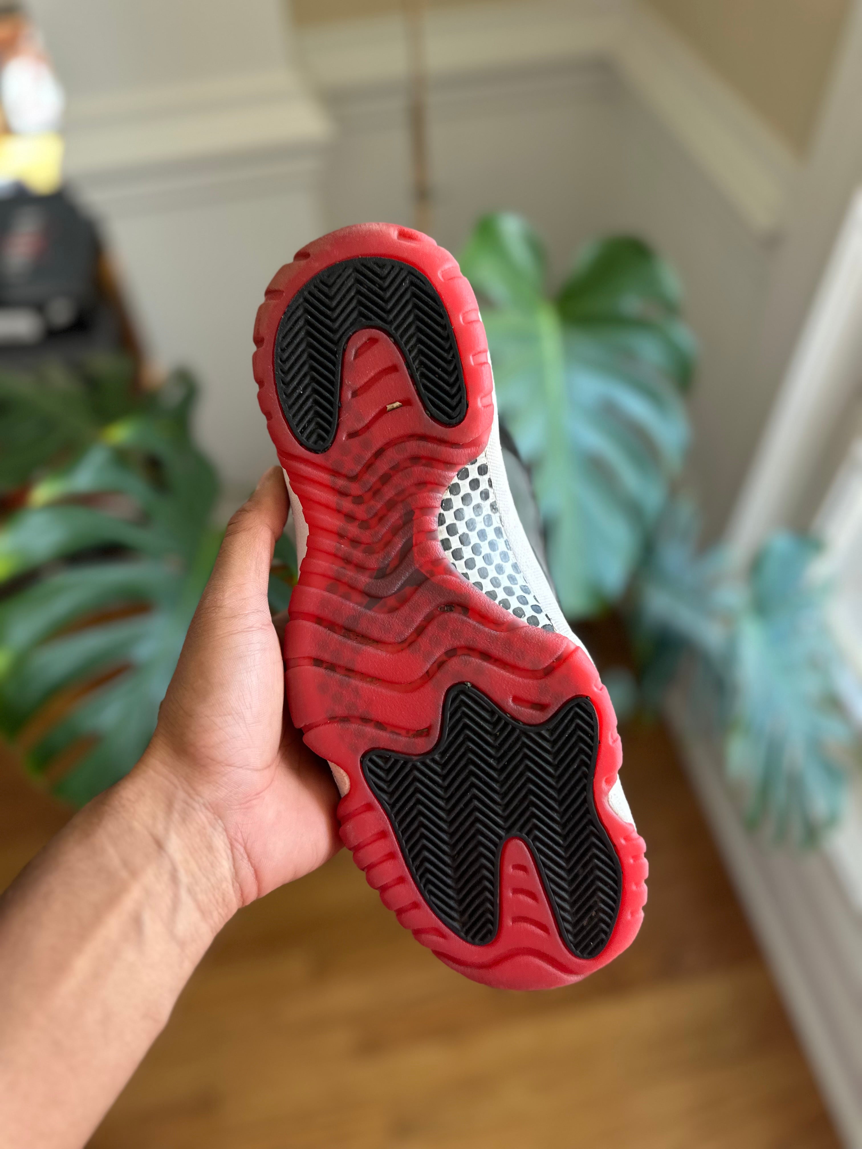 Size 10 - J11 high bred