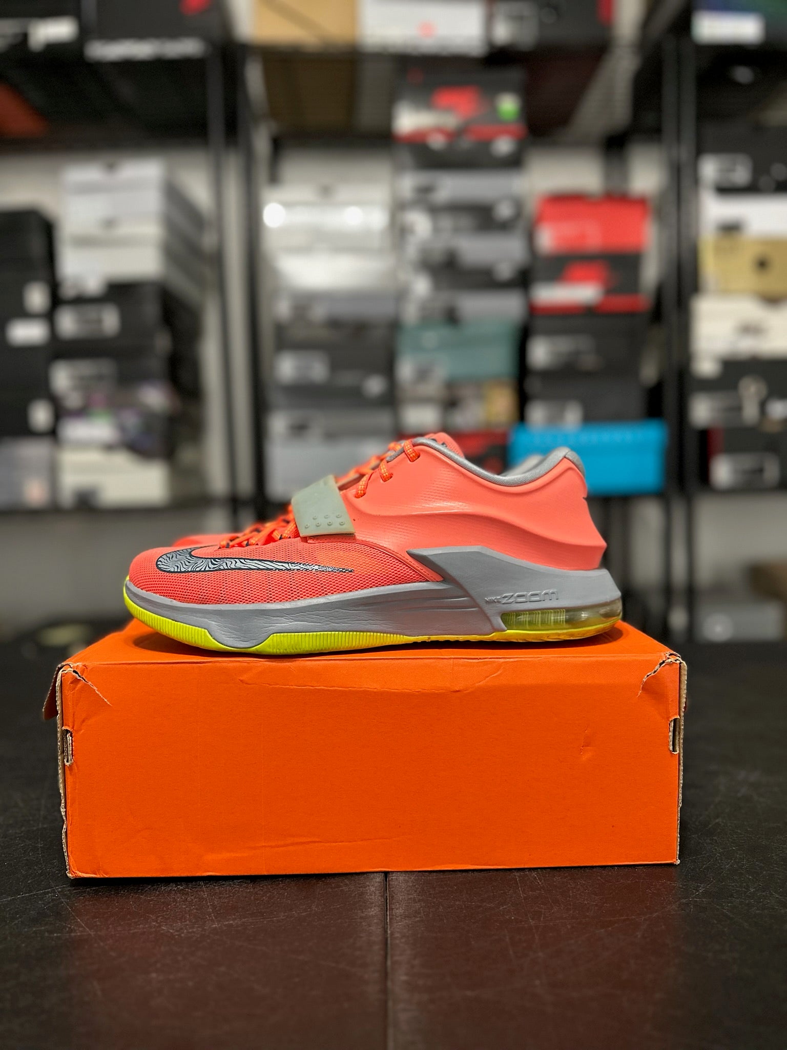 Size 10.5 - KD 7 35,000 Degrees