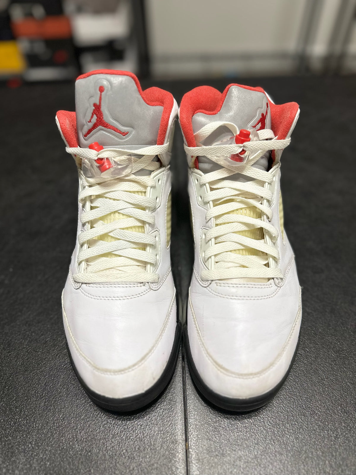 Size 10.5 - j5 fire red silver tongue