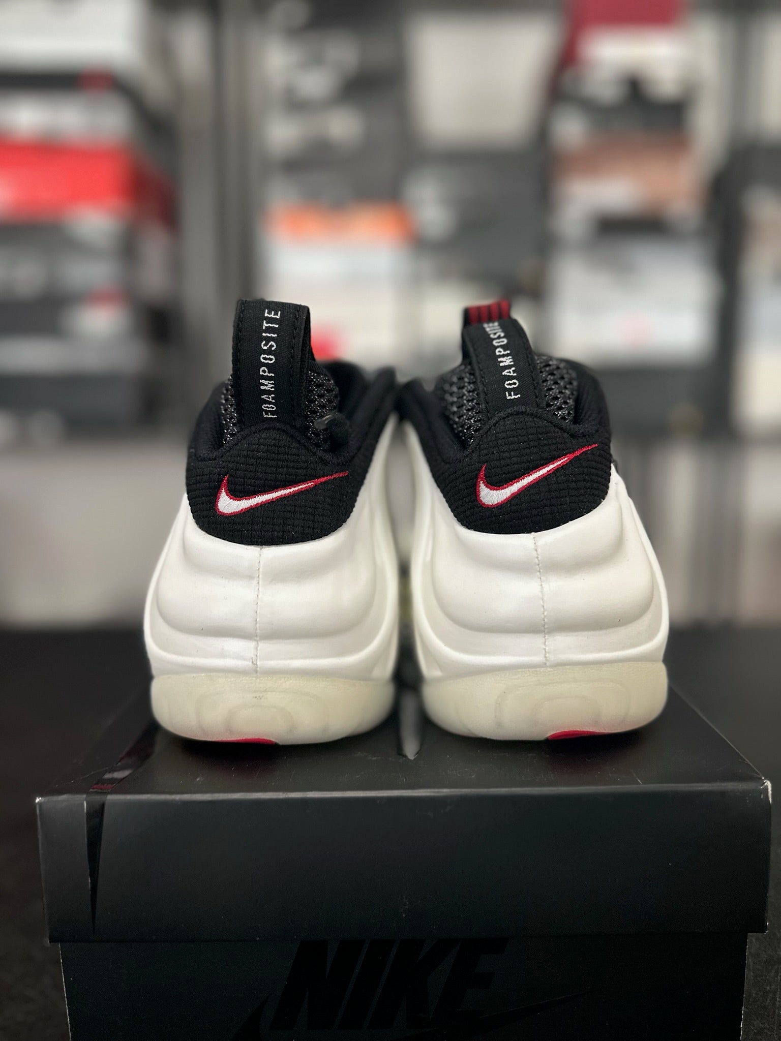 Size 8.5 - Foamposite Pro Pearl