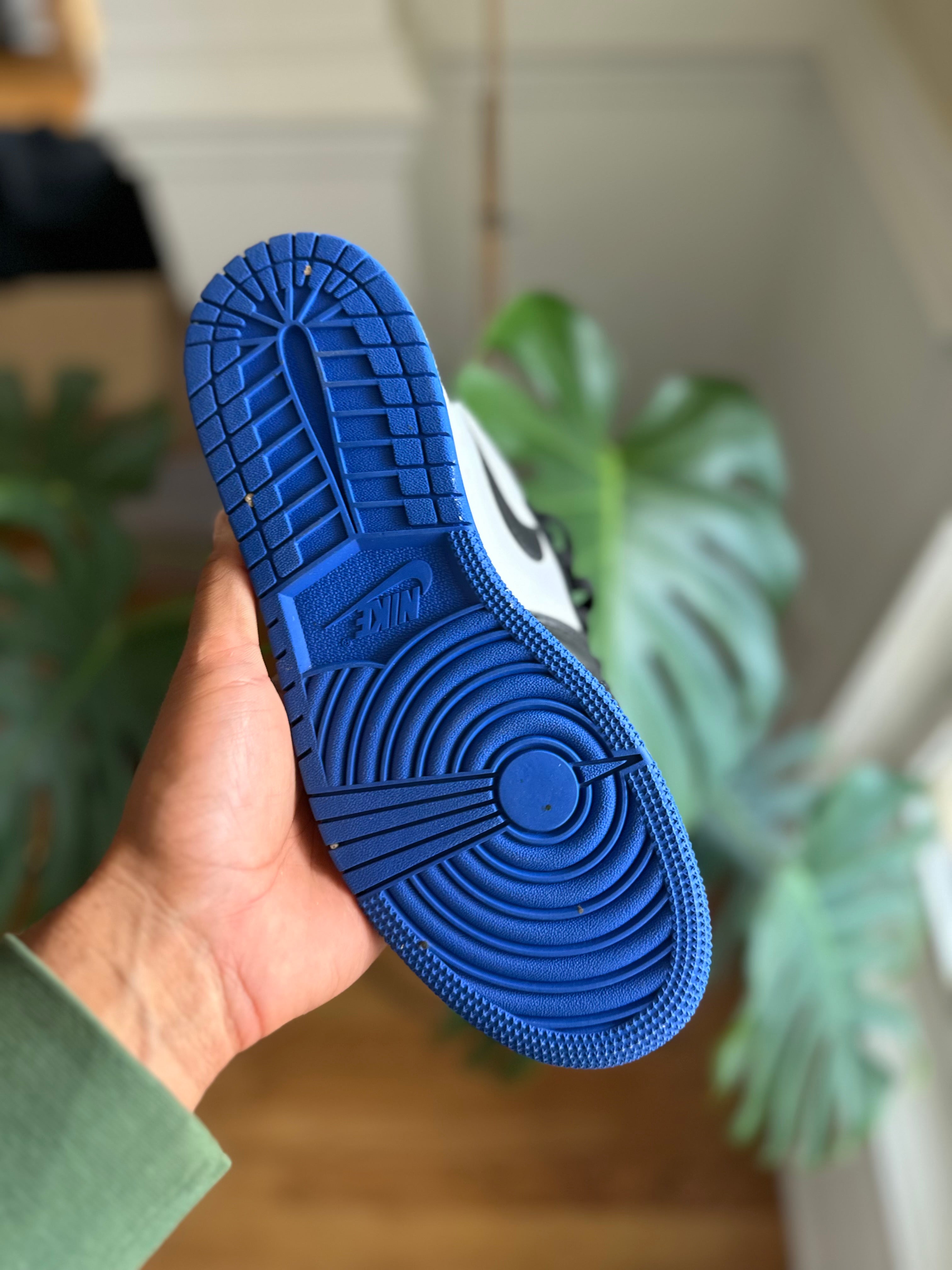 Size 7y - J1 Royal toe