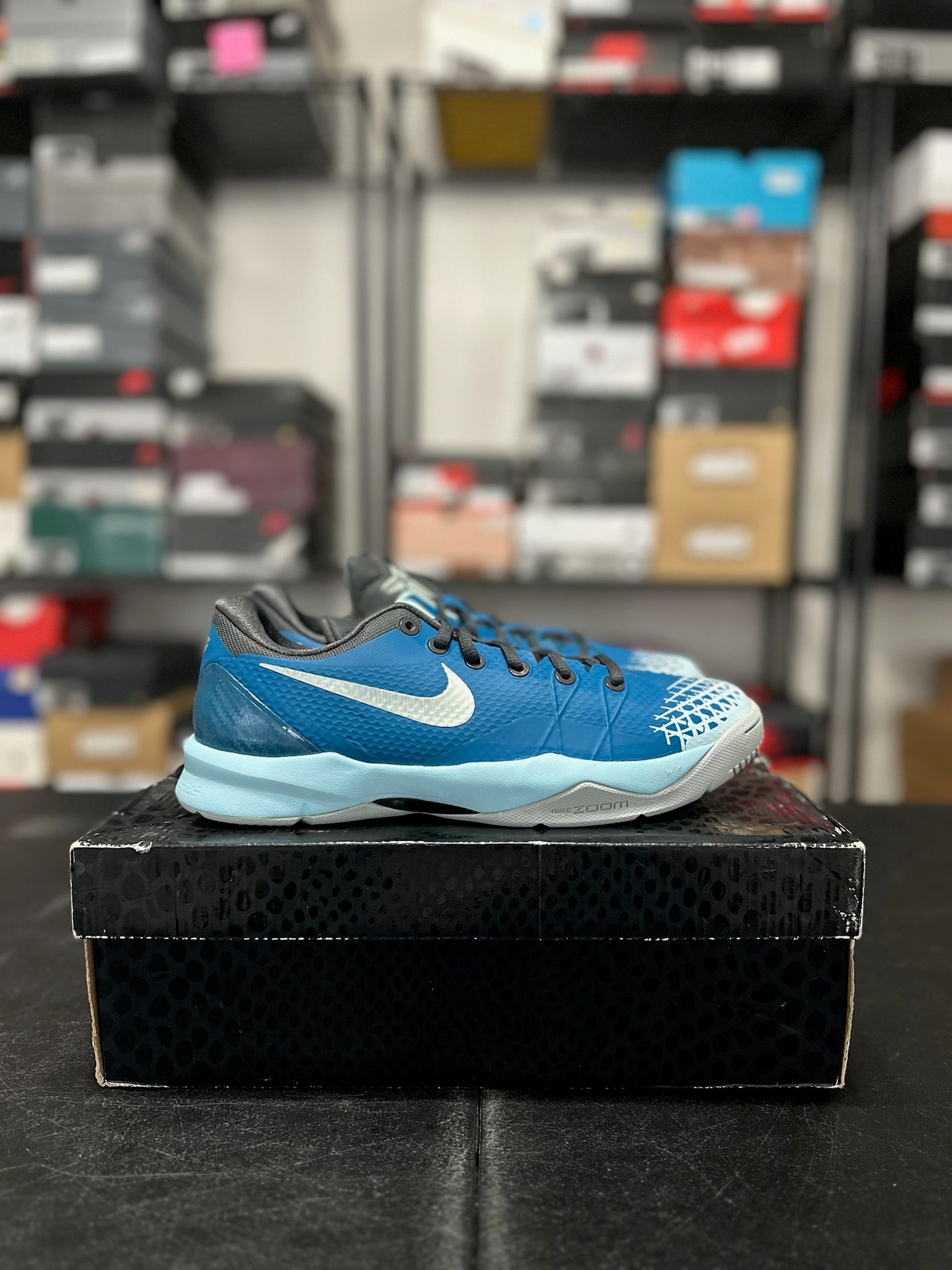 Size 9.5 - Kobe Venomenon 4 Green Abyss DS