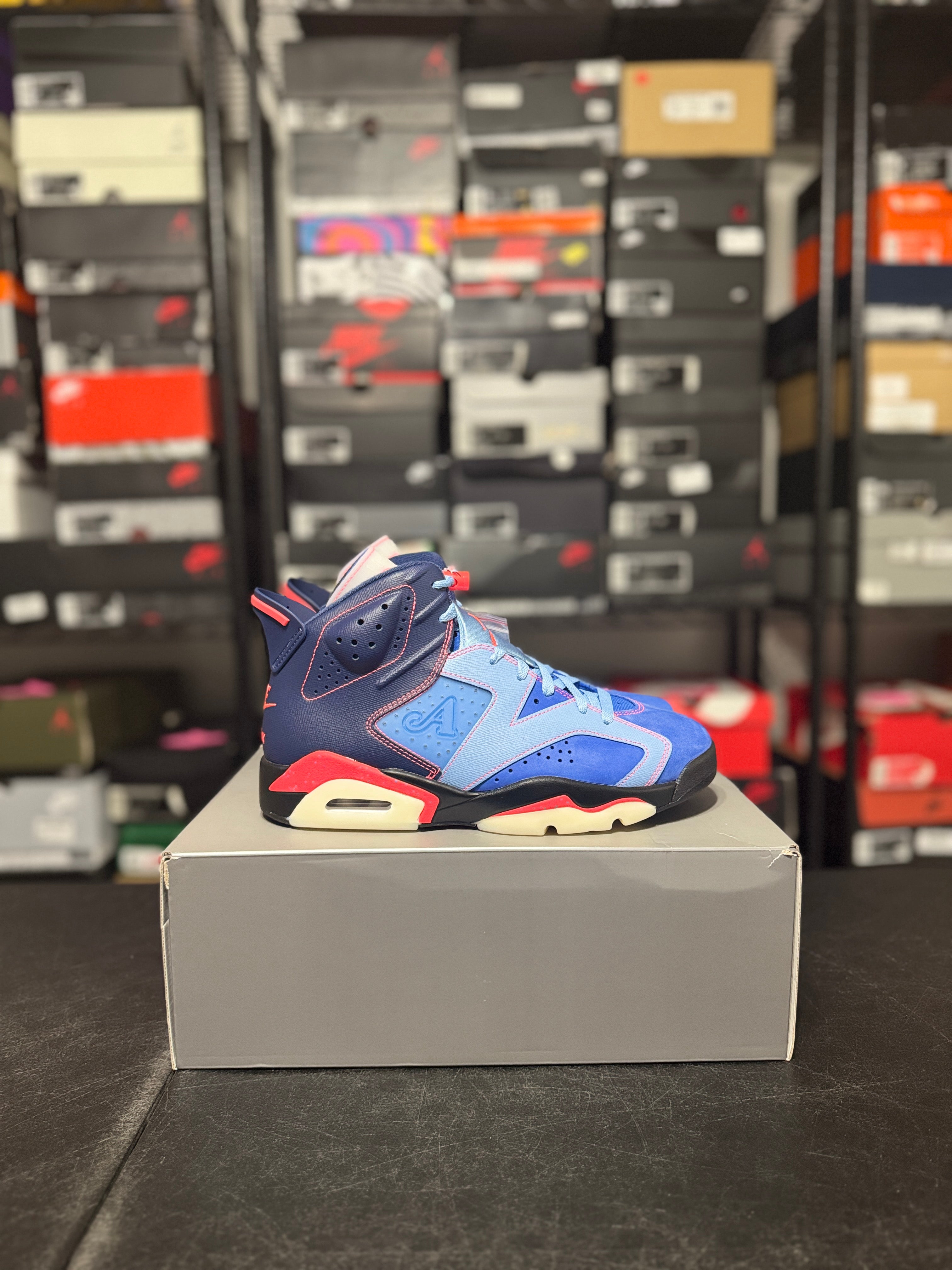 Size 9 - J6 Awake DS