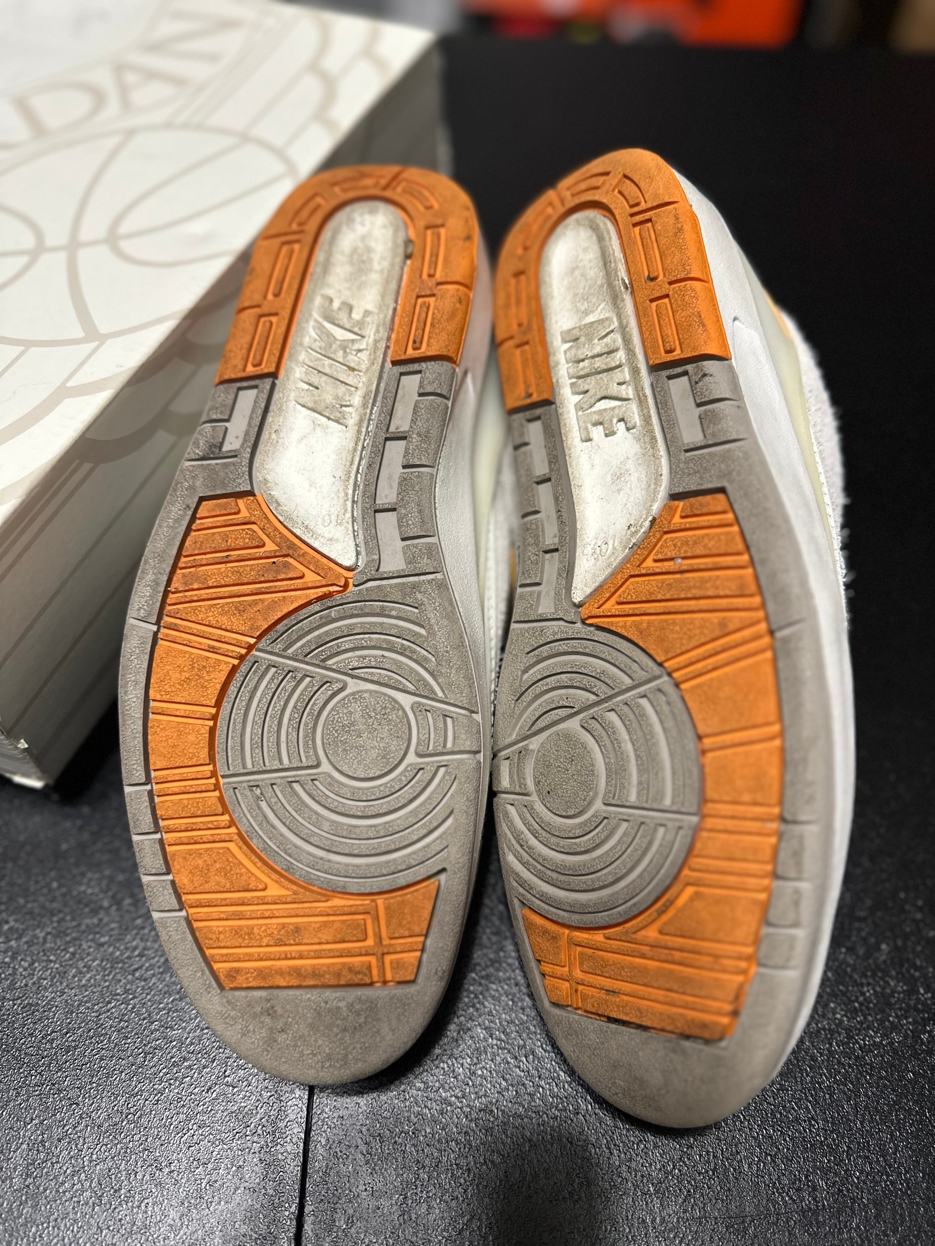 Size 10.5 - J2 low melon tint