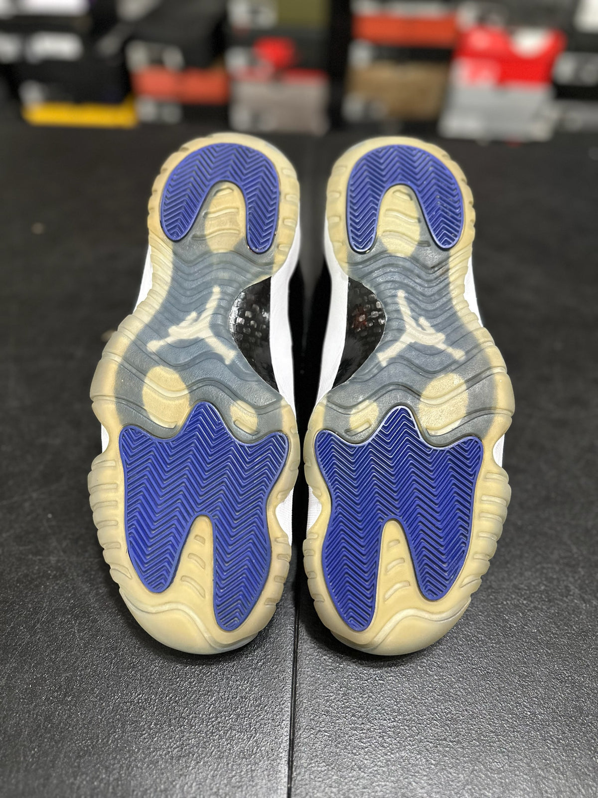 Size 11 - j11 space jam