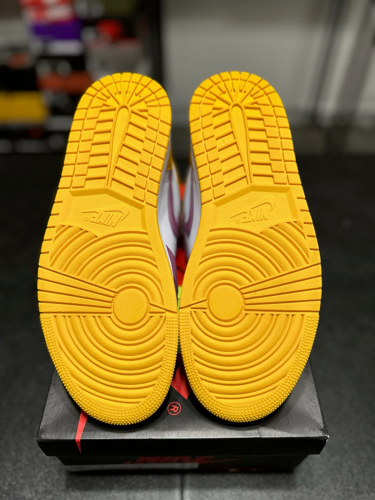 Size 9 - j1 high brotherhood