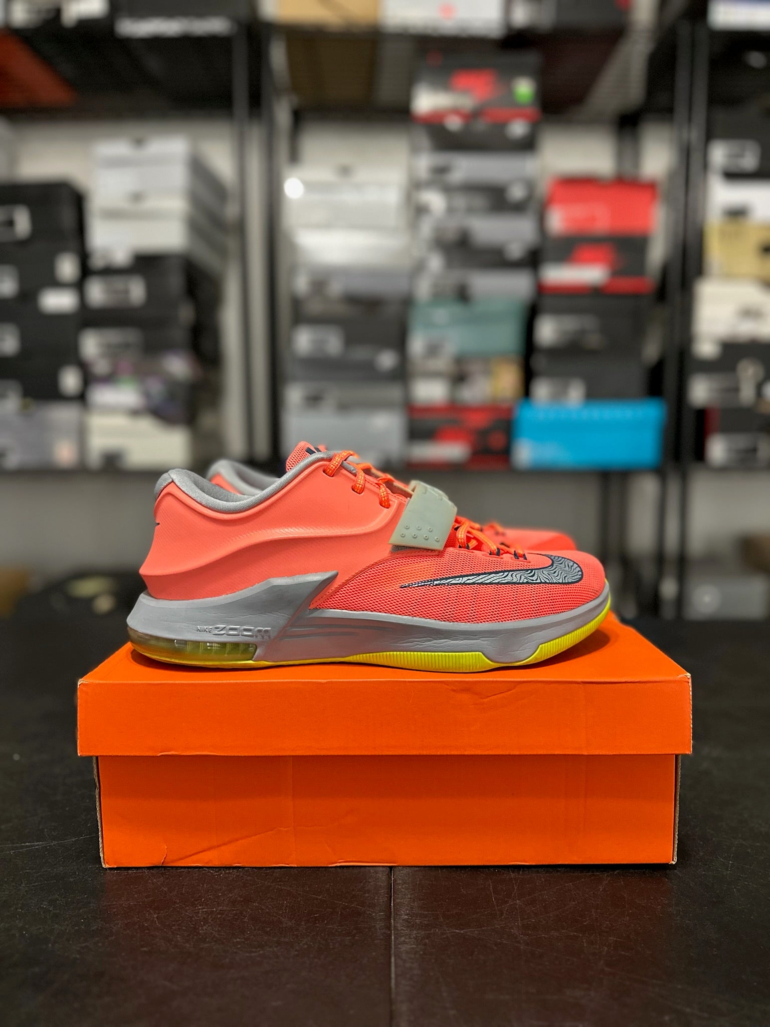 Size 10.5 - KD 7 35,000 Degrees