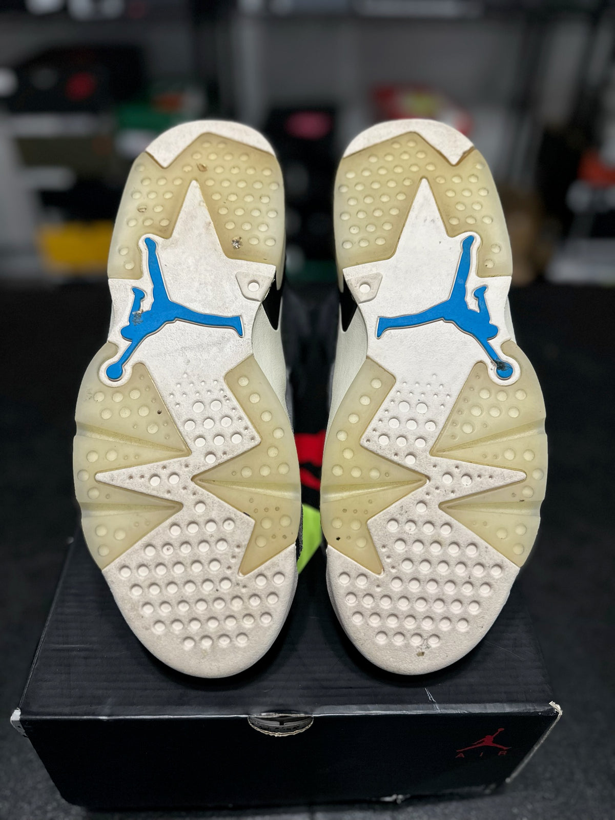 Size 8.5 - (10W) j6 tech chrome