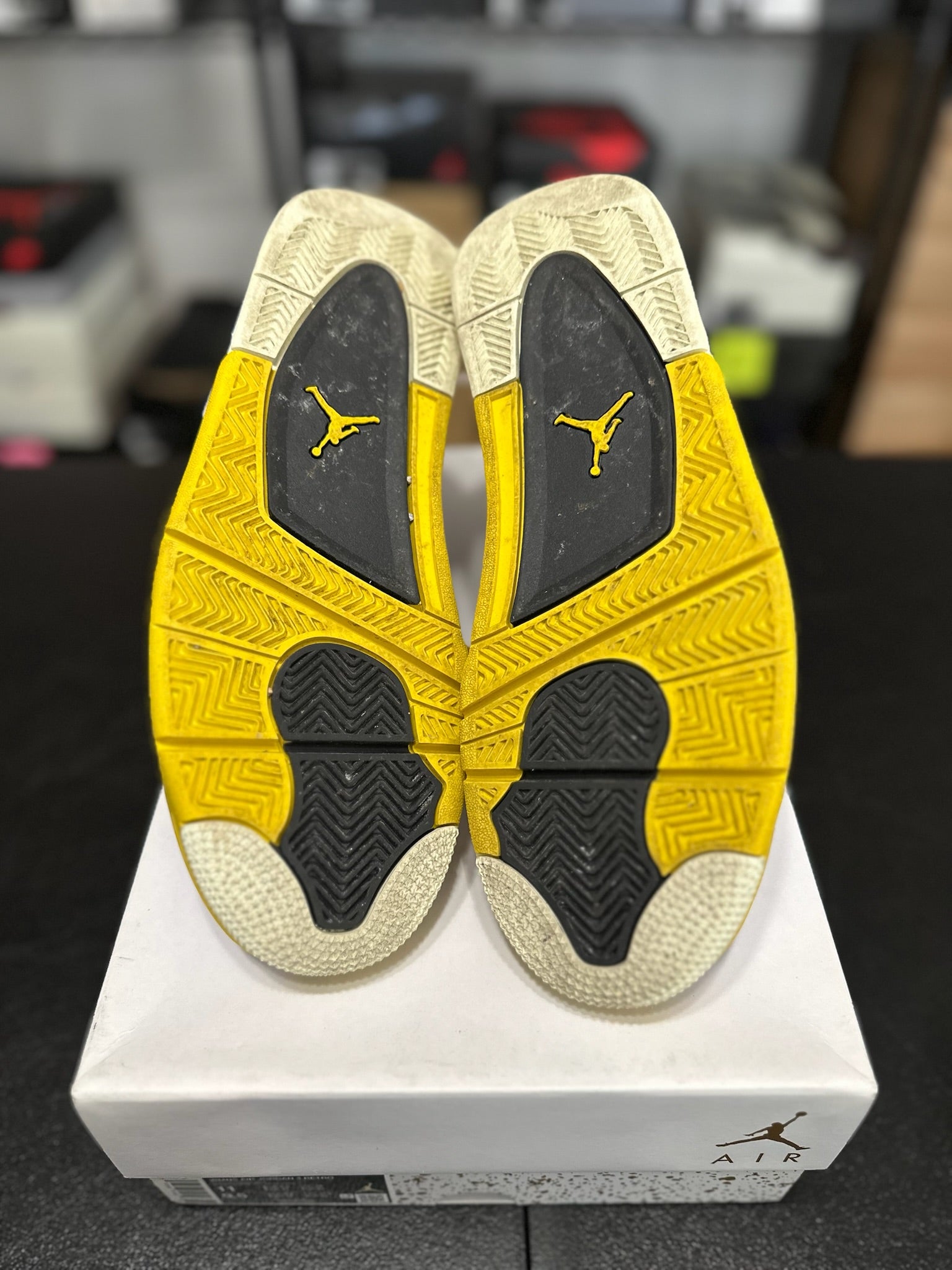 Size 9.5 - (11W) J4 Vivid Sulfur