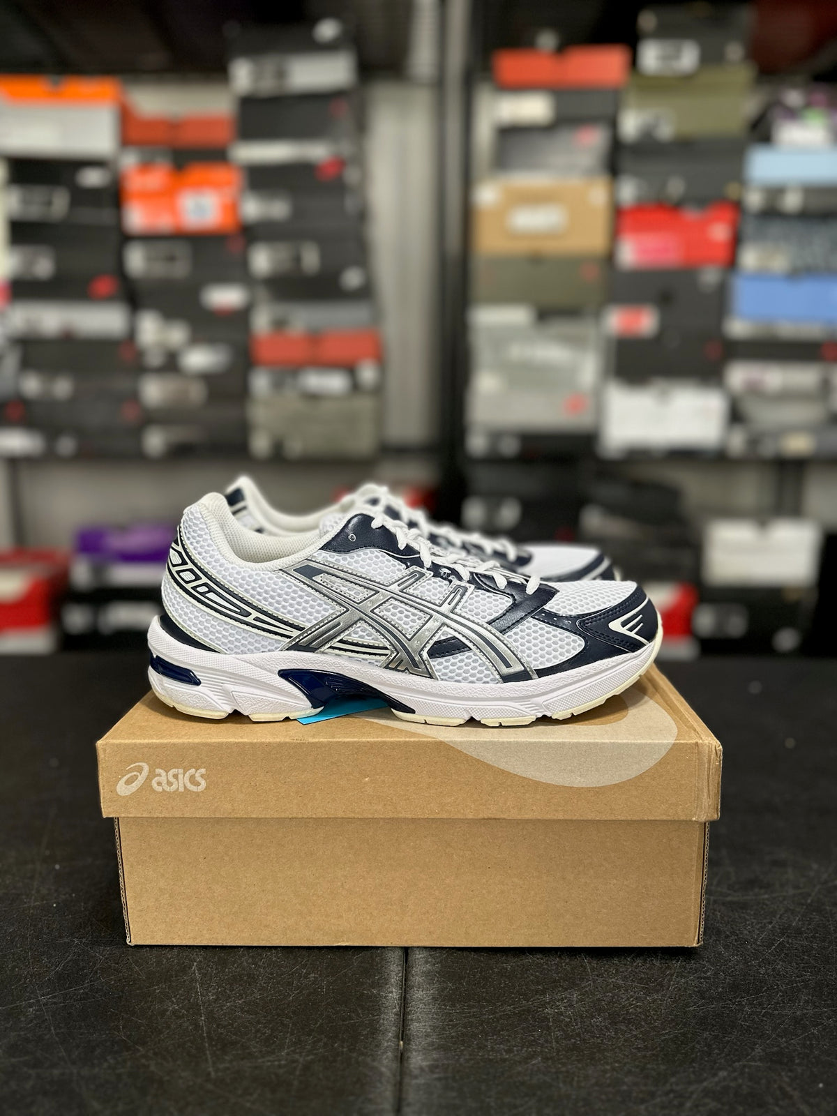 Size 9.5 - ASICS gel-1130 white midnight navy