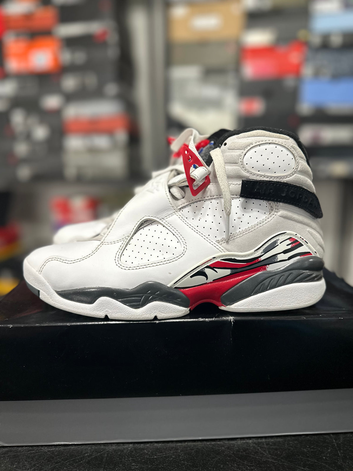Size 8 - J8 bugs bunny