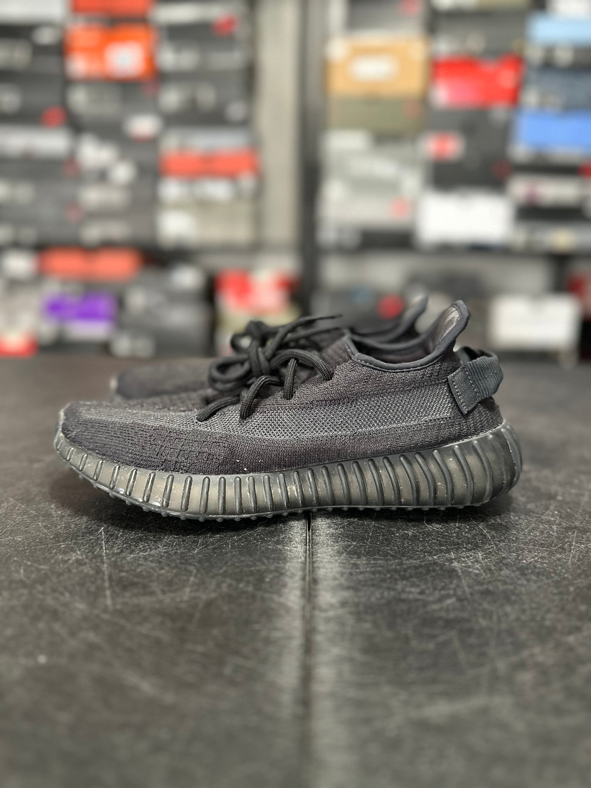 Size 7.5 - YZY onyx